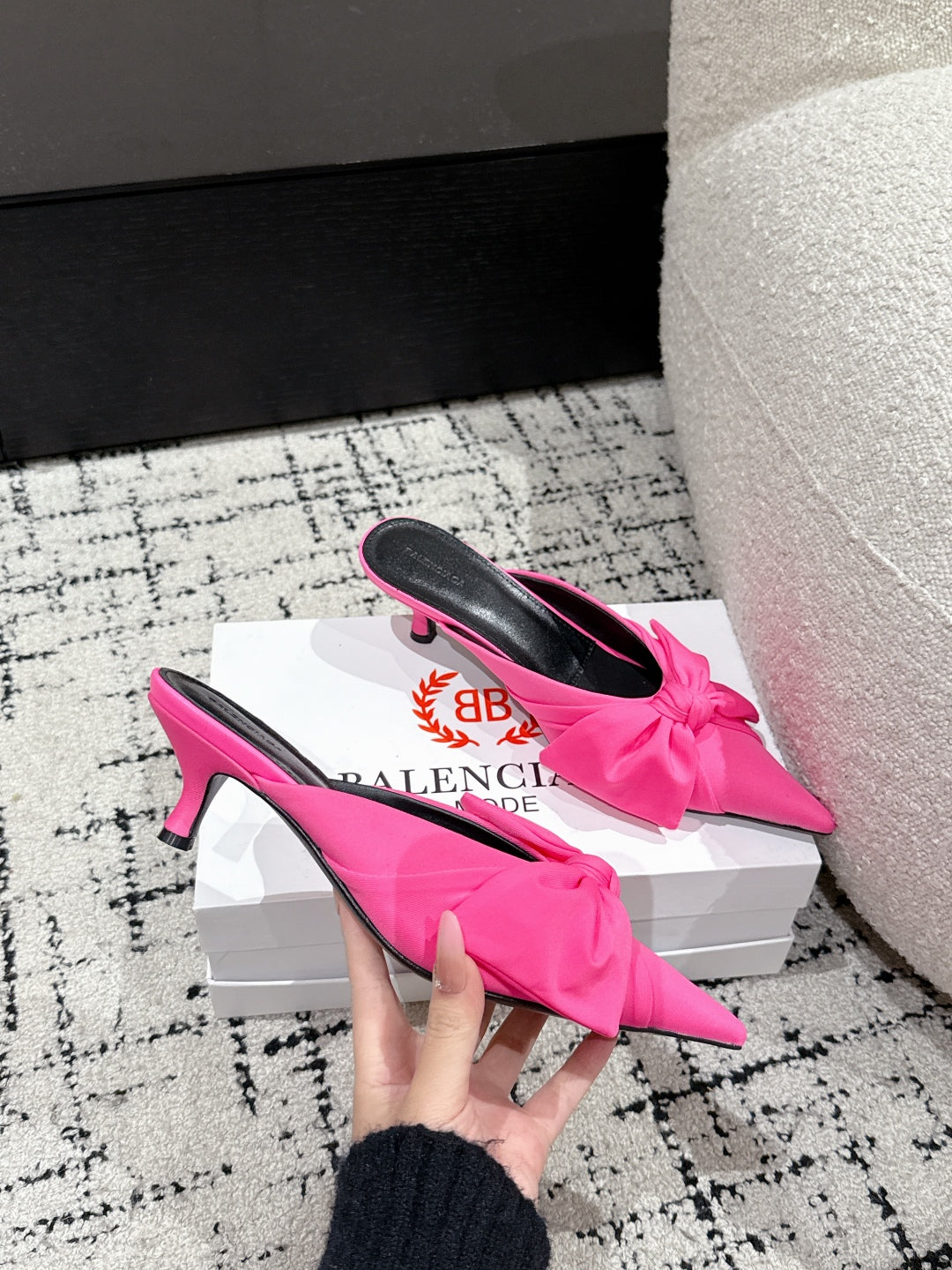 KNIFE LAVALIÈRE 45MM MULE IN BRIGHT PINK NYLON JERSEY - 34