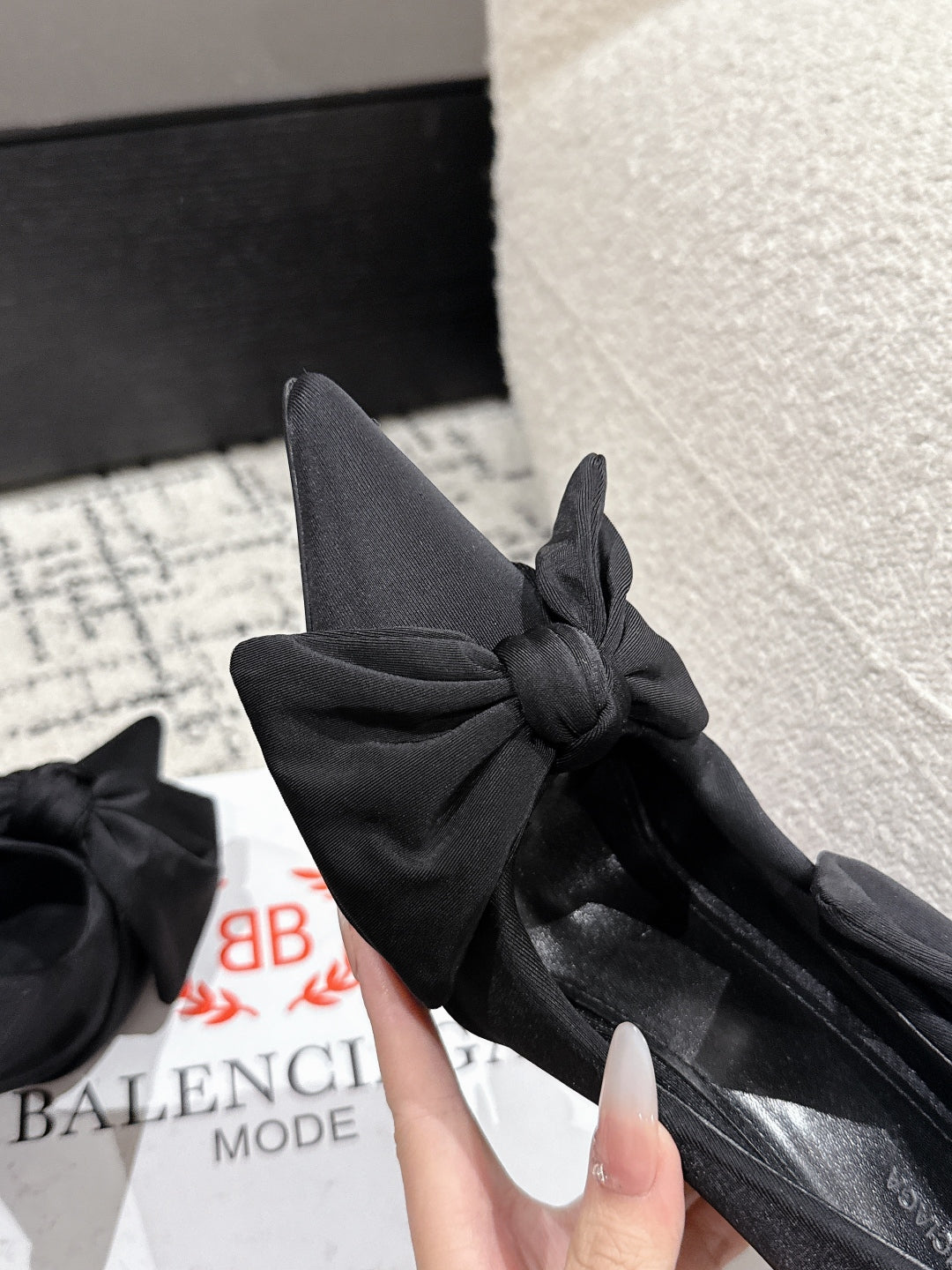 KNIFE KNOT 95MM PUMP IN BLACK STRETCH CUPRO AND NYLON JERSEY - 34