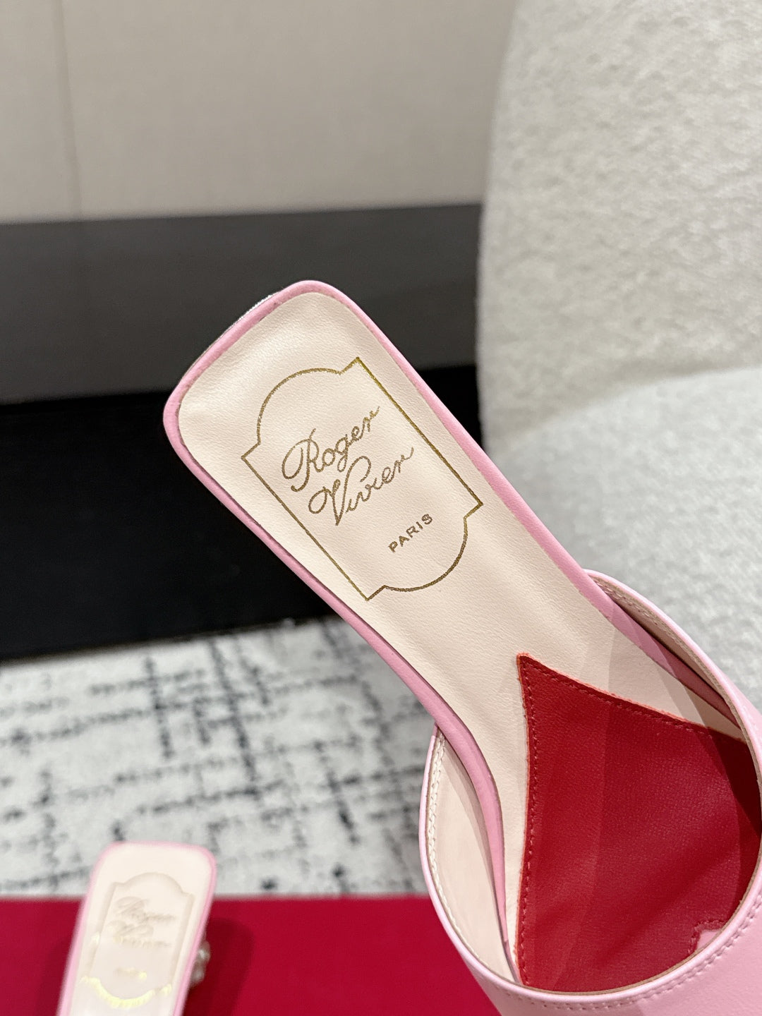 ROGER VIVIER 25S CRYSTAL HEEL MULE IN LIGHT PINK CALFSKIN - 34
