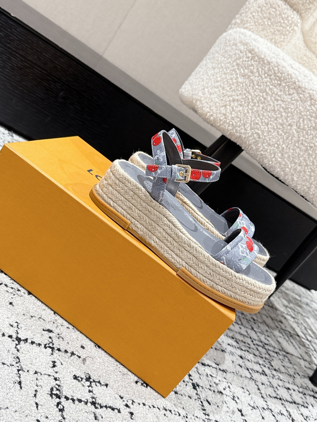 LV PLATFORM ESPADRILLE SANDALS 25S IN GREY DENIM - 35