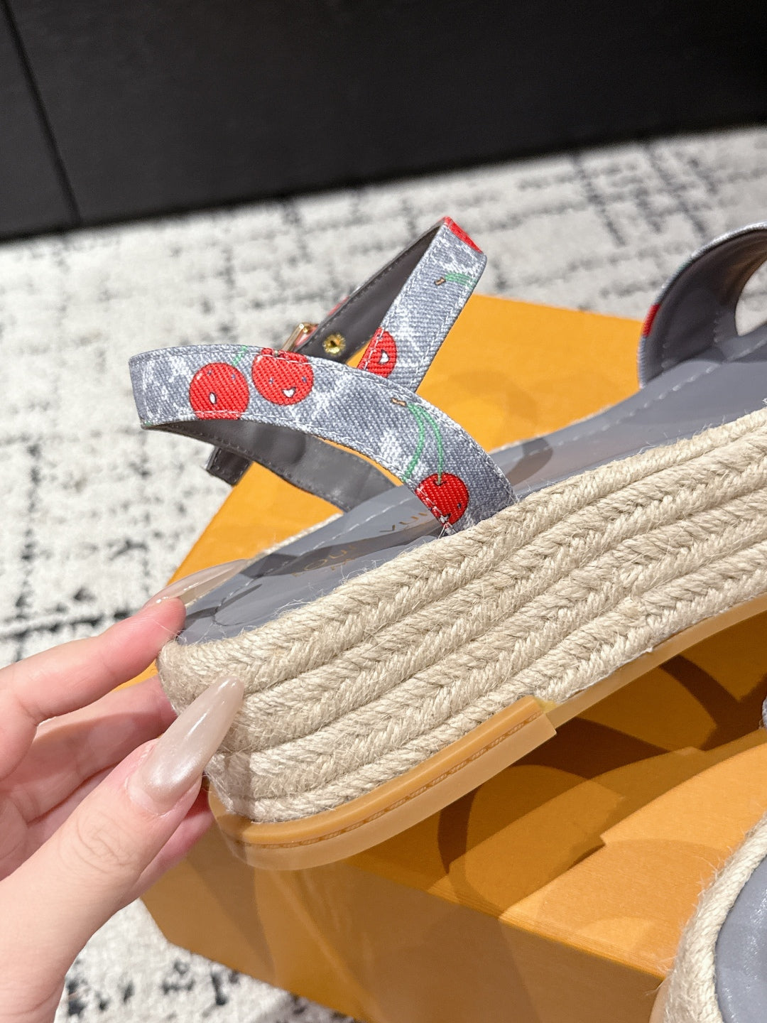 LV PLATFORM ESPADRILLE SANDALS 25S IN GREY DENIM - 35