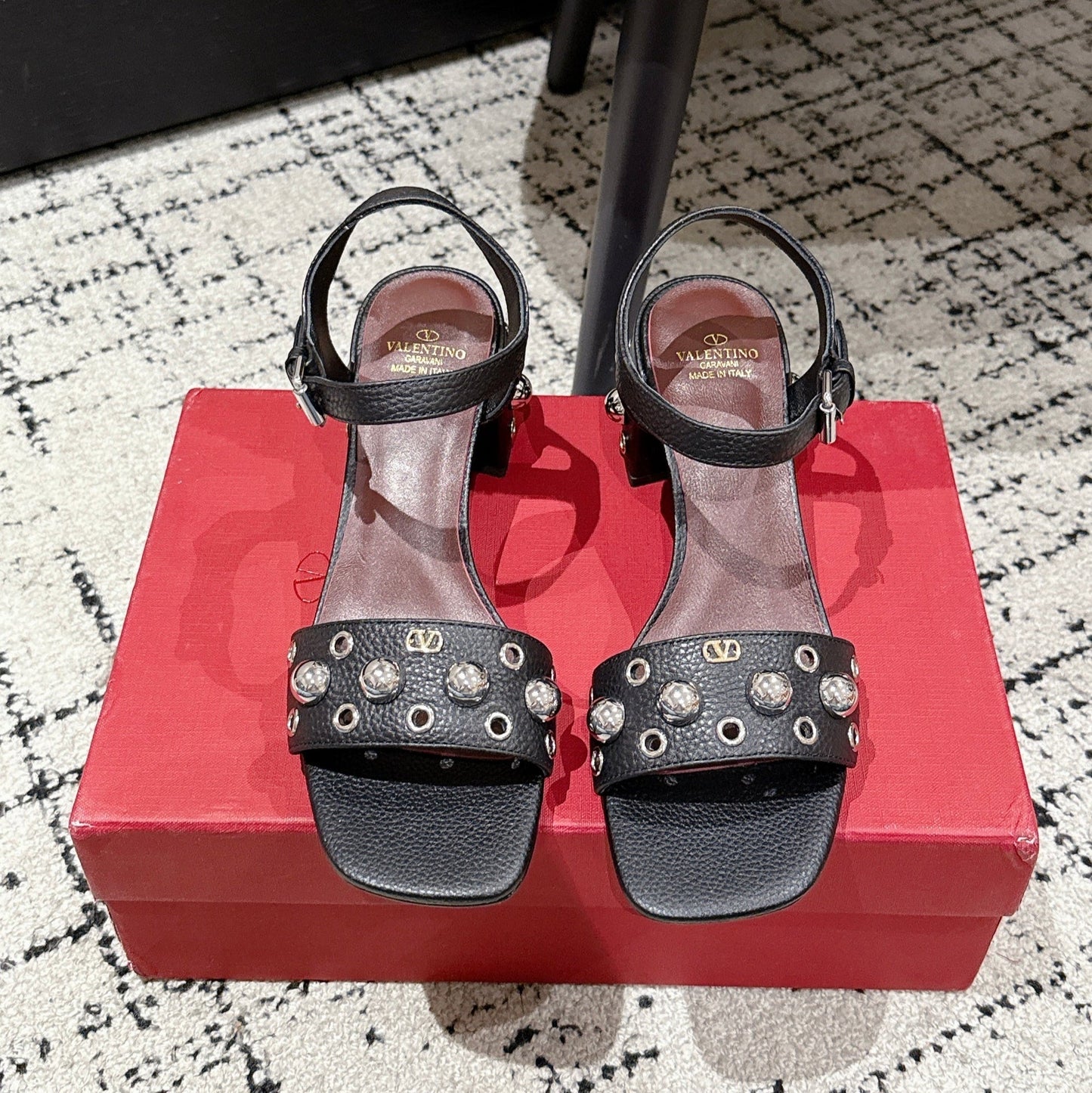 VLTN STUDDED BLOCK HEEL SANDALS 25S 60 MM IN BLACK LAMBSKIN - 35