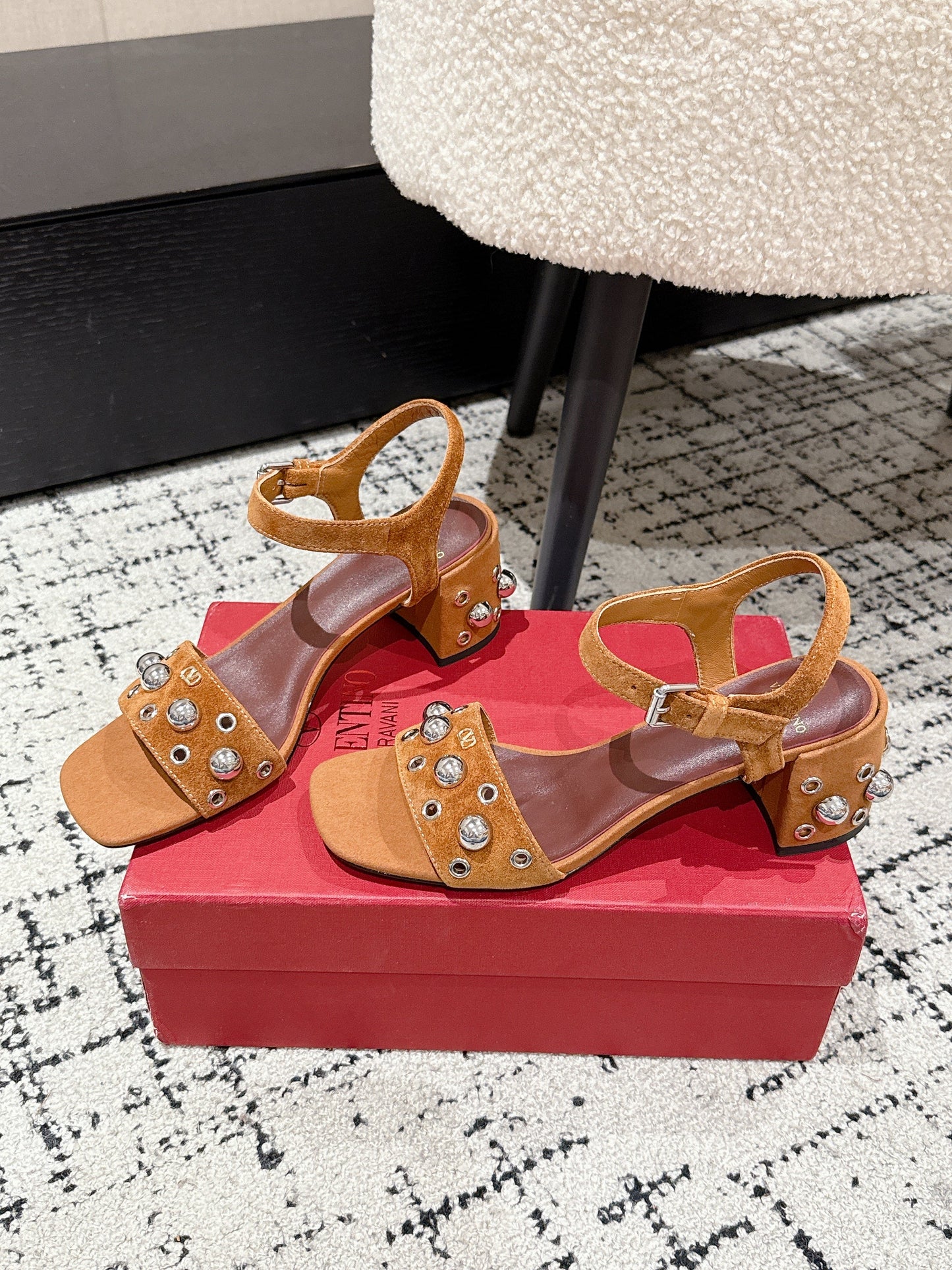 VLTN STUDDED BLOCK HEEL SANDALS 25S 60 MM IN BROWN SUEDE - 35
