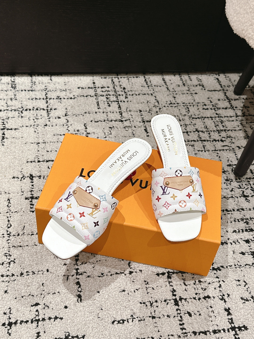LV CHERRY HIGH HEELS 25S 55 MM IN WHITE CALFSKIN STYLE 13 - 35