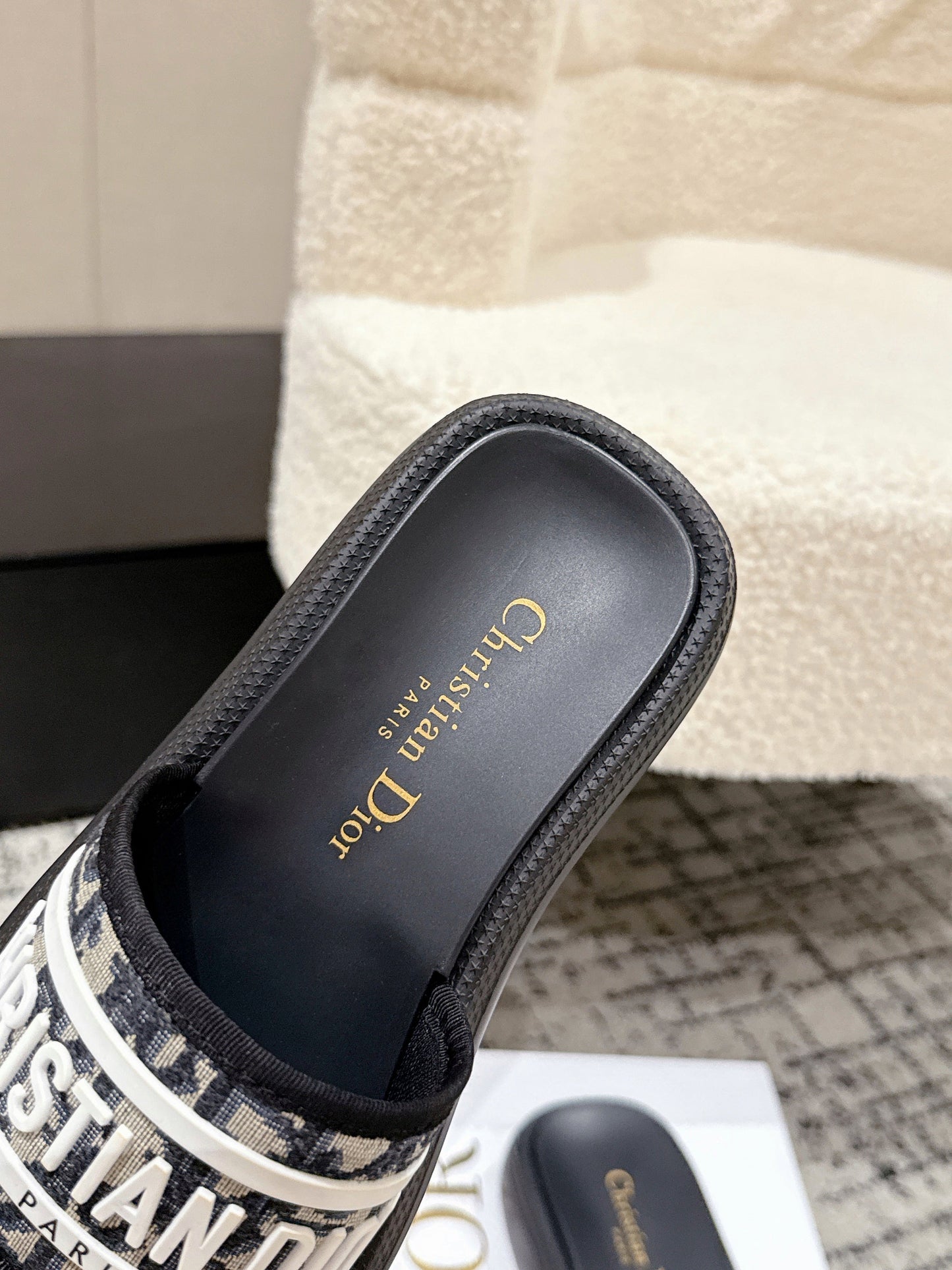 DIOR SLIDES 25S IN BLACK LAMBSKIN AND FABIRC WITH BRAND LOGO STYLE 3 - 35