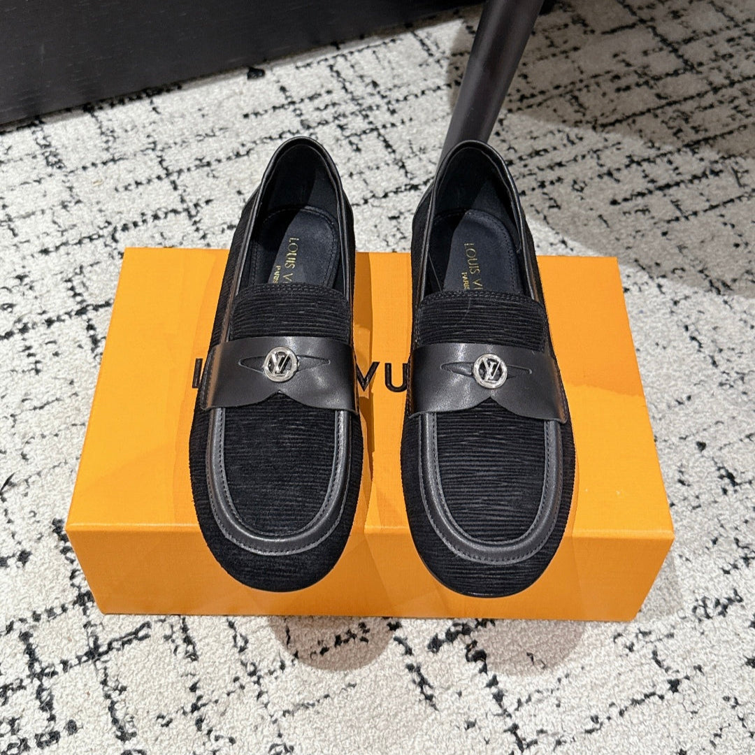LV LOAFER 25S IN BLACK SUEDE AND CALFSKIN - 35