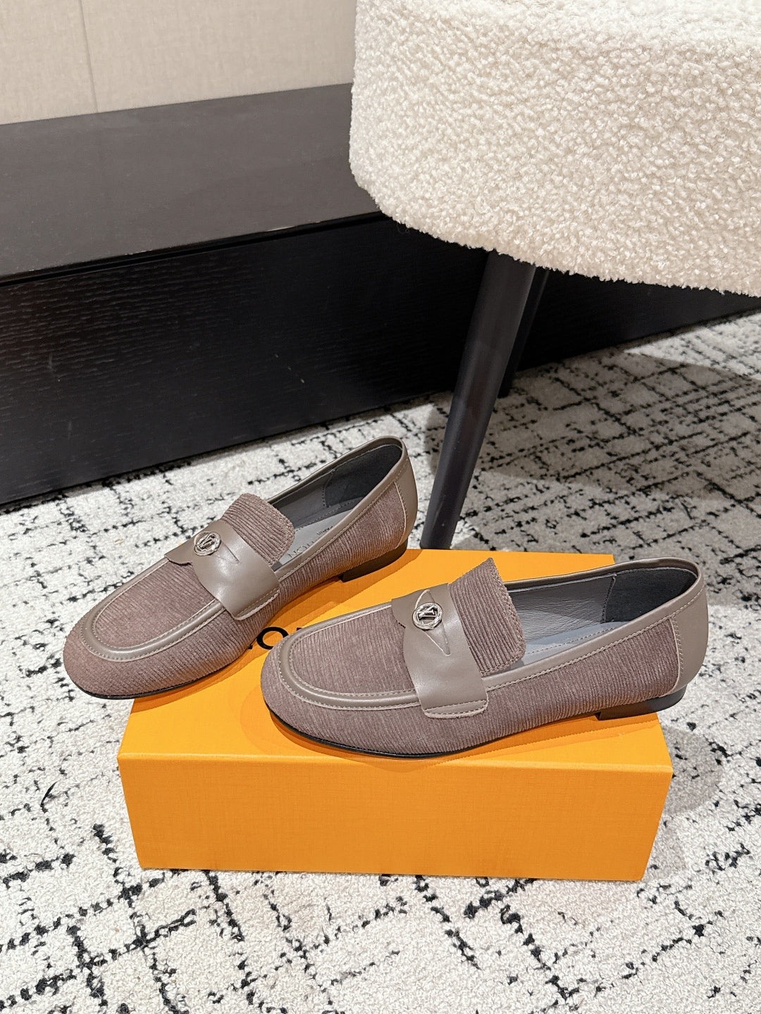 LV LOAFER 25S IN DUSTY ROSE BROWN SUEDE AND CALFSKIN - 35