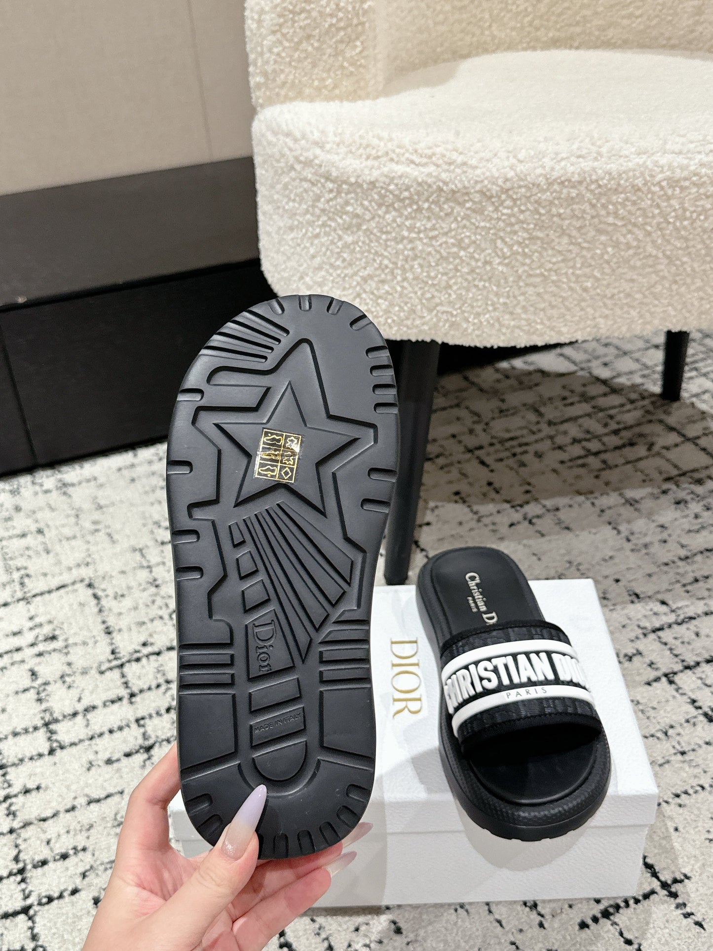 DIOR SLIDES 25S IN BLACK LAMBSKIN AND FABIRC WITH BRAND LOGO STYLE 1 - 35