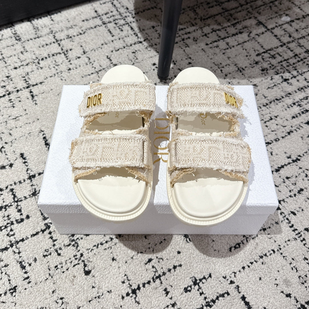 DIOR SANDALS 25S IN CREAM WHITE TWEED AND CALFSKIN WITH GOLD HARDWARE - 35