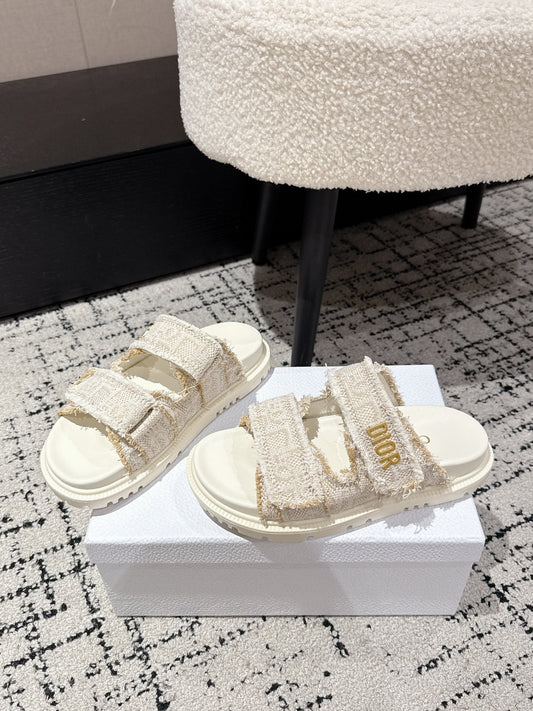 DIOR SANDALS 25S IN CREAM WHITE TWEED AND CALFSKIN WITH GOLD HARDWARE - 35