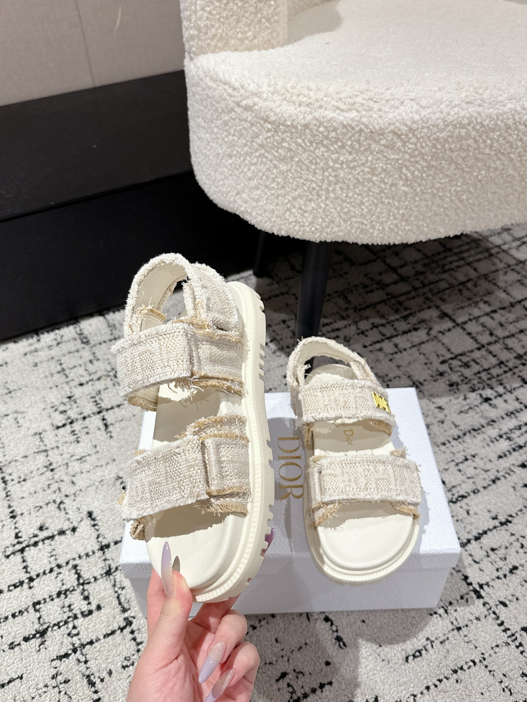 DIOR BACK-STRAP SANDALS 25S IN CREAM WHITE TWEED AND CALFSKIN WITH GOLD HARDWARE - 35