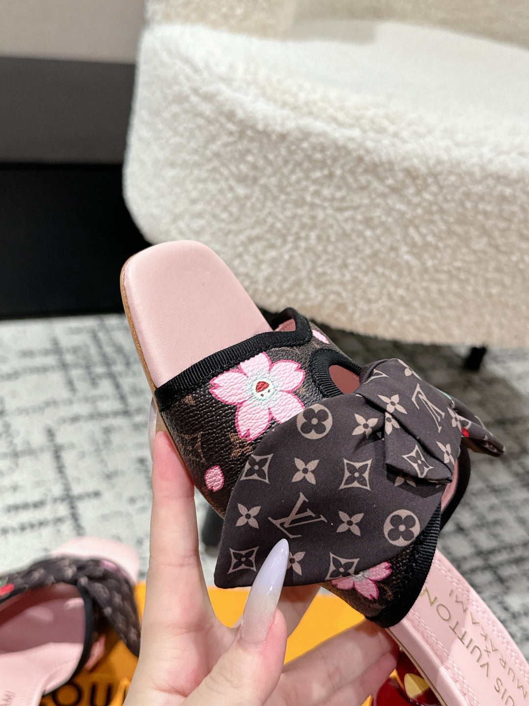 LV CHERRY HIGH HEELS 25S IN DARK BROWN AND PINK CALFSKIN WITH BOW STYLE 16 - 35
