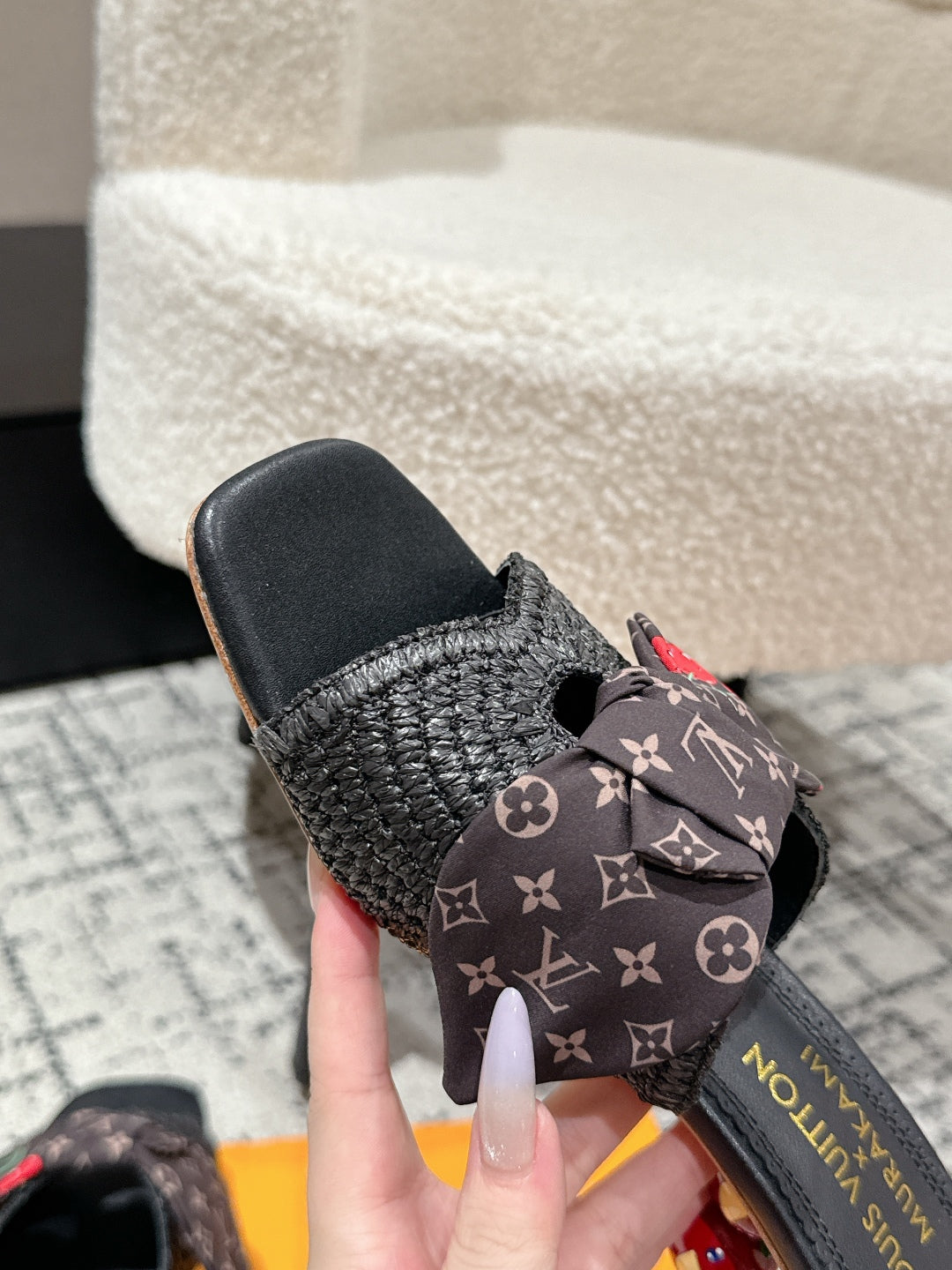 LV CHERRY HIGH HEELS 25S IN BLACK RAFFIA WITH BOW STYLE 14 - 35