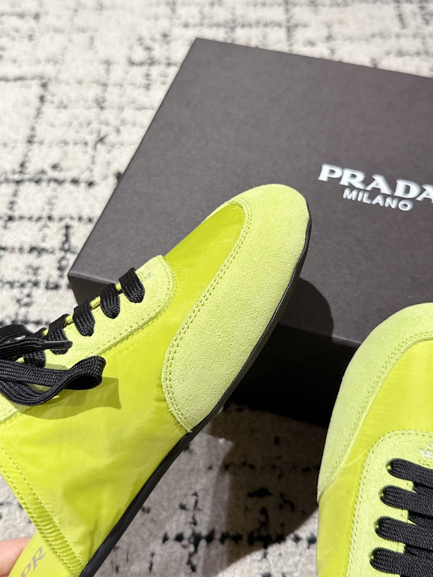 PRADA 25S DEXUN MULE IN LIME GREEN SUEDE LEATHER - 35