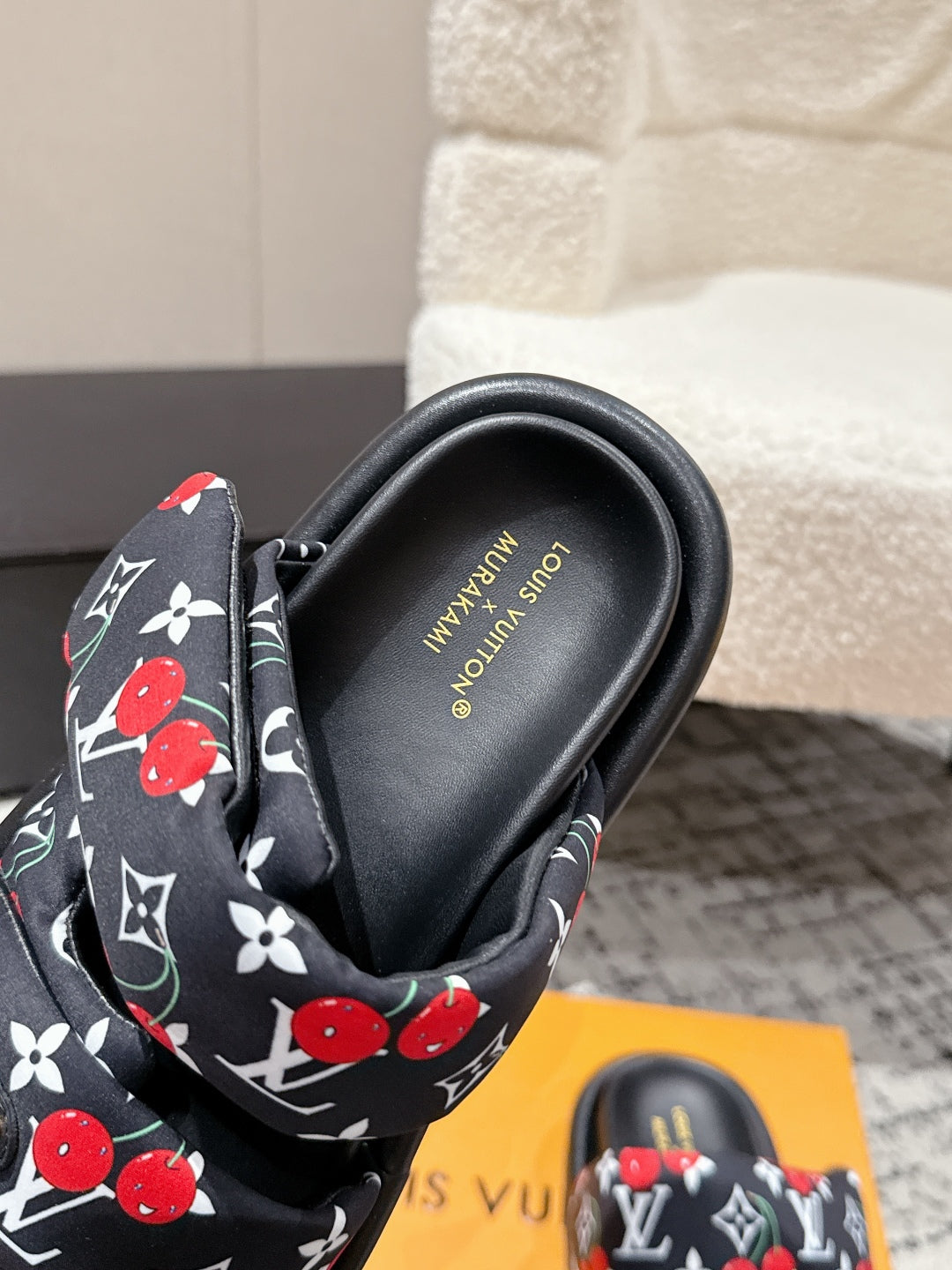 LV TWO-STRAP SLIDES 25S IN BLACK FABRIC AND CALFSKIN - 35