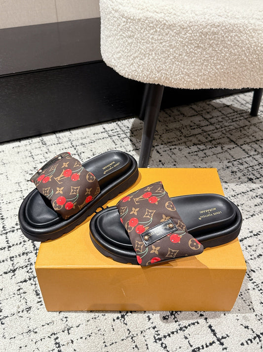 LV MIAMI-STYLE SANDALS 25S IN BROWN FABRIC AND BLACK CALFSKIN - 35