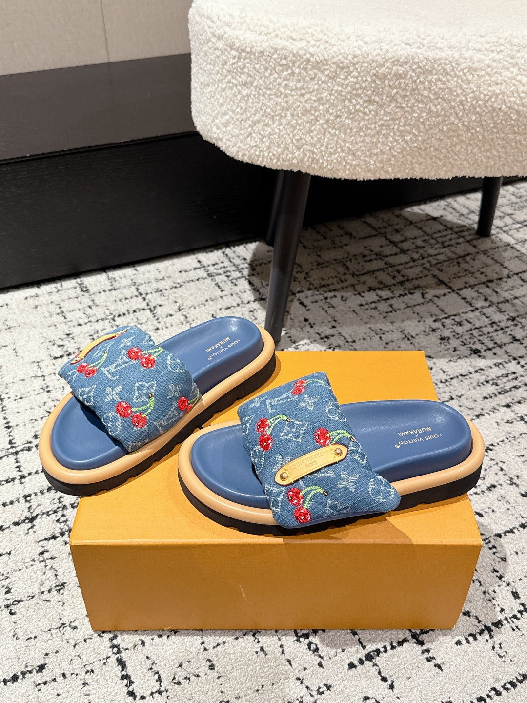 LV MIAMI-STYLE SANDALS 25S IN BLUE DENIM AND CALFSKIN - 35