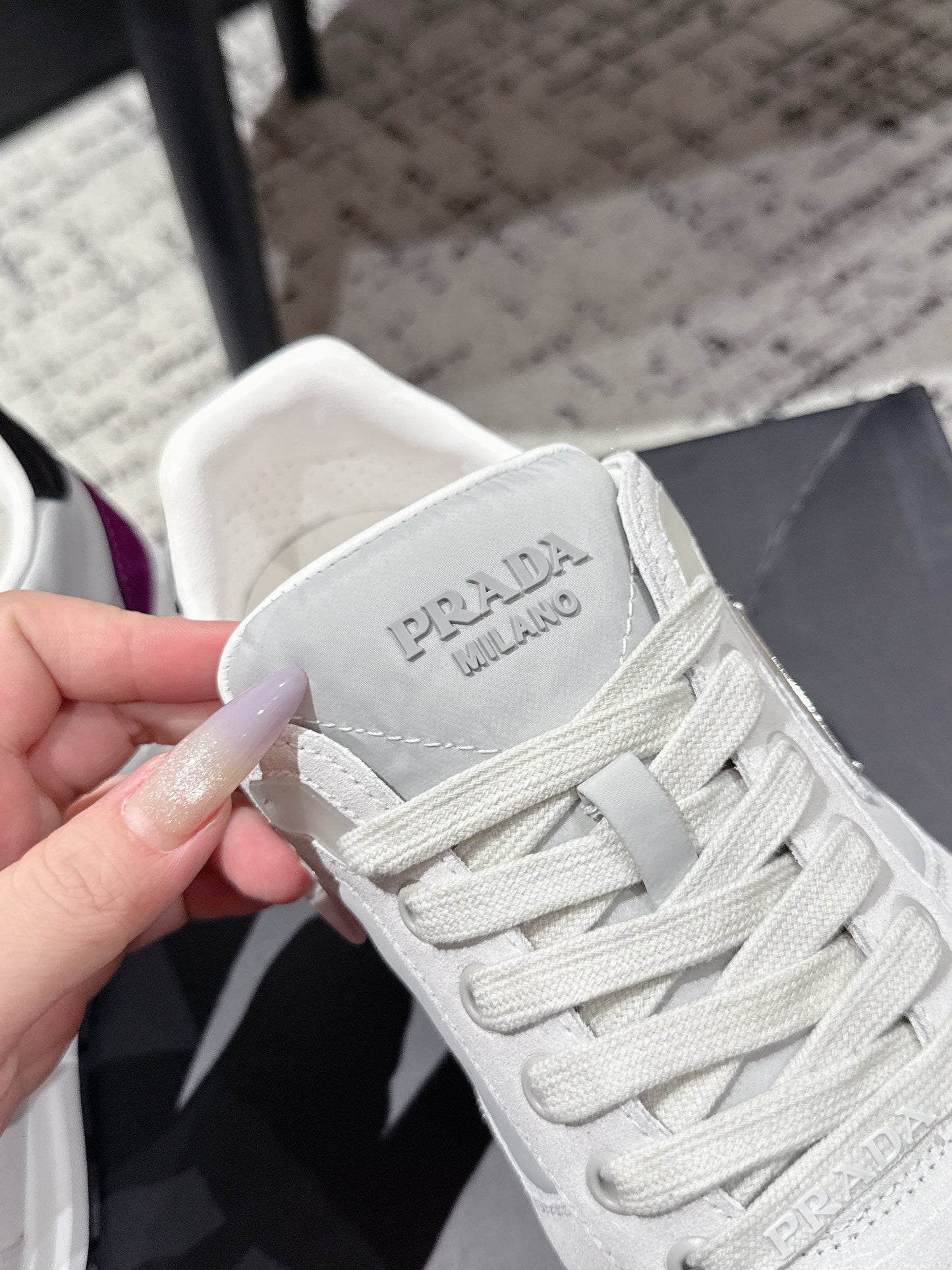 PRADA 25S MEN SNEAKERS LOGO IN WHITE AND MULBERRY NUBUCK AND CANVAS - 38