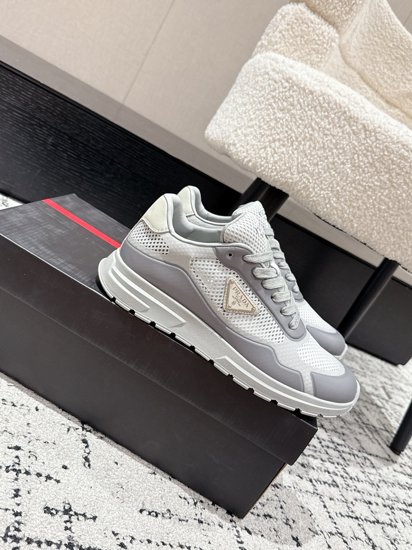 PRADA 25S MEN SNEAKERS IN GRAY AND WHITE CANVAS - 38