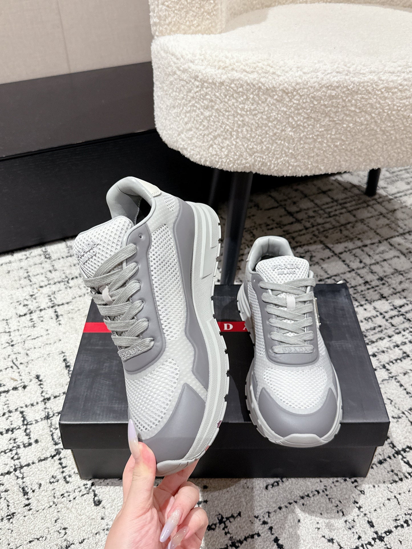 PRADA 25S MEN SNEAKERS IN GRAY AND WHITE CANVAS - 38