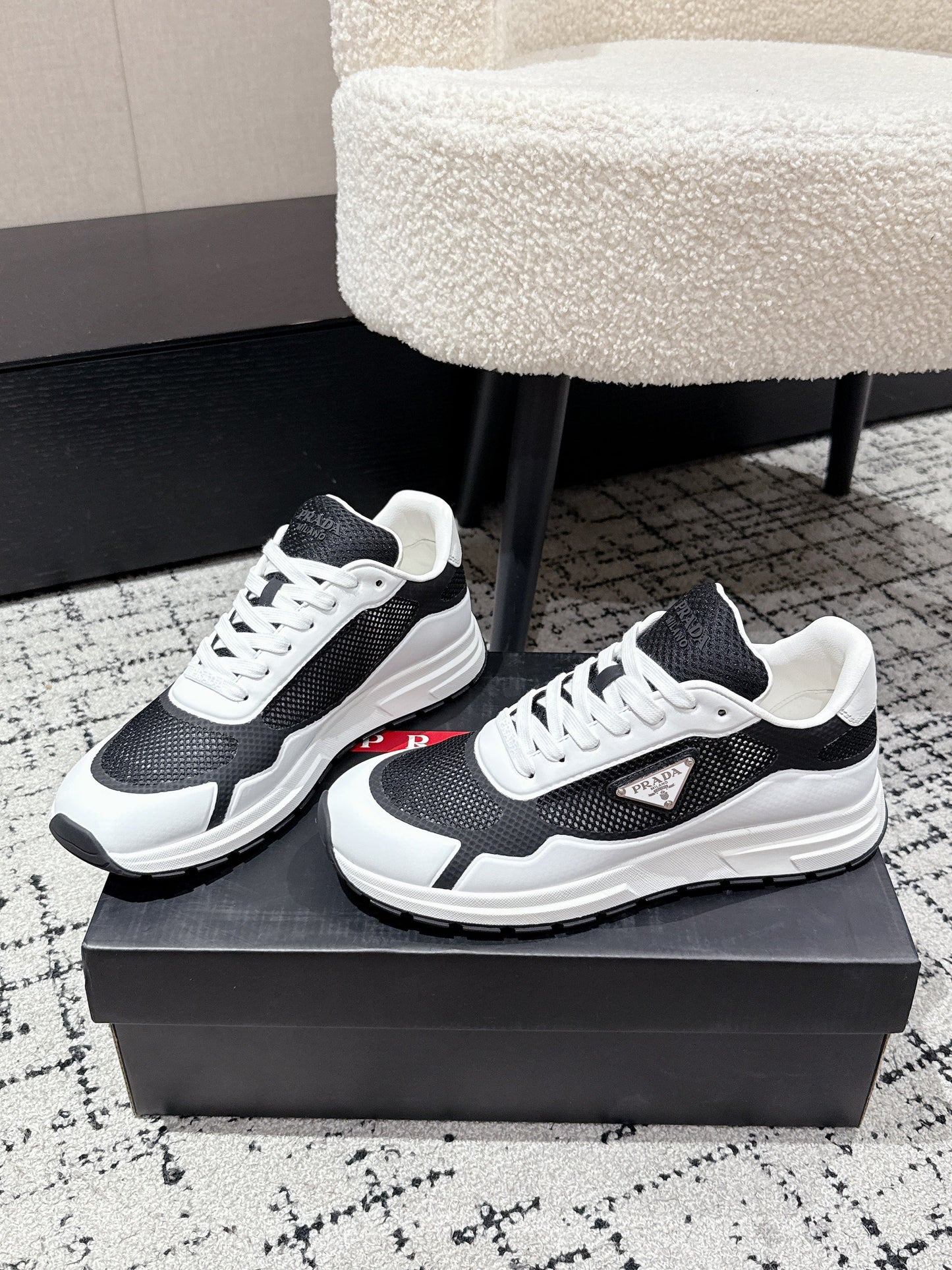 PRADA 25S MEN SNEAKERS IN BLACK AND WHITE CANVAS - 38