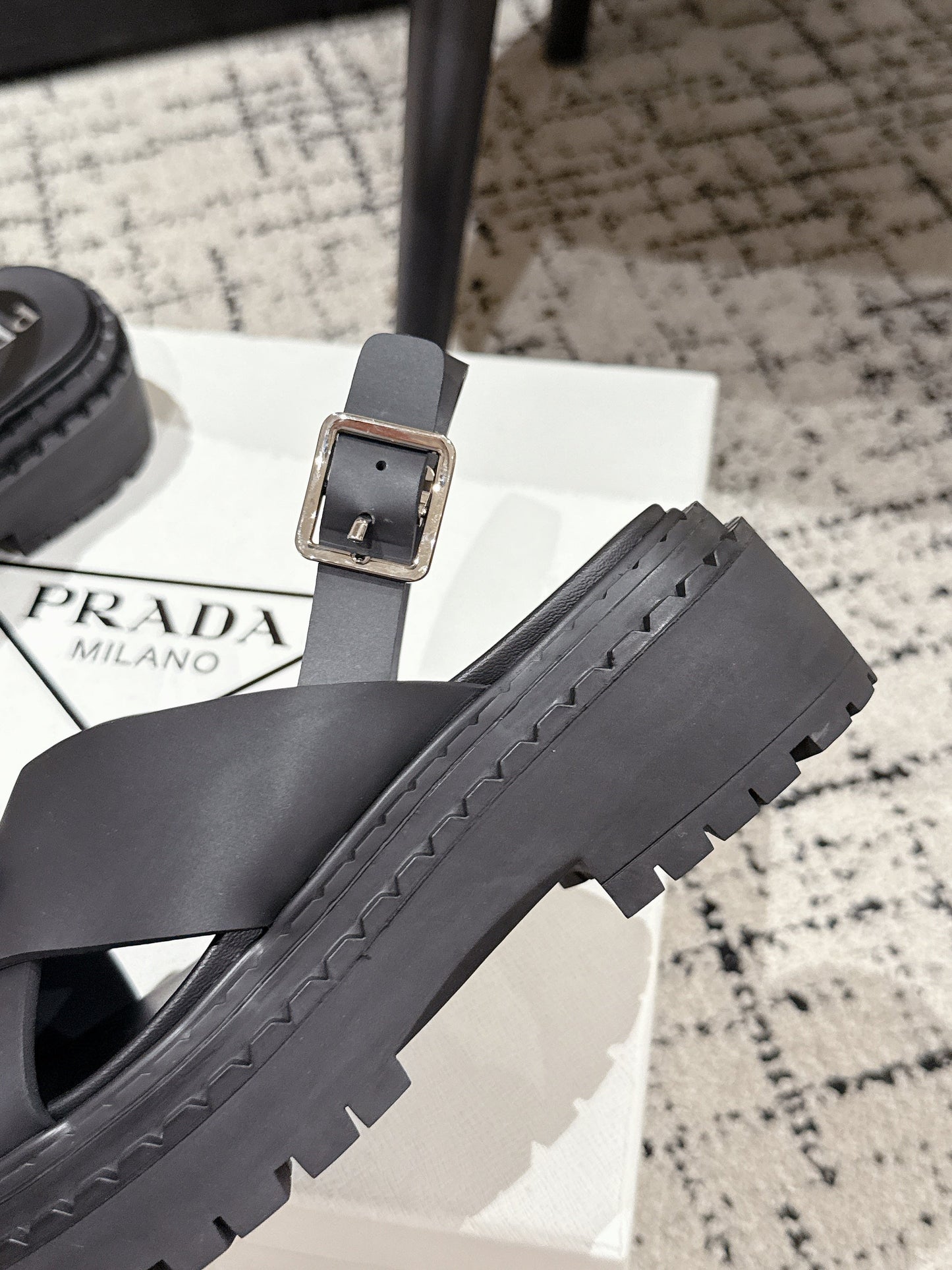 PRADA 25S CRISSCROSS SANDALS IN BLACK CALFSKIN LOGO - 35