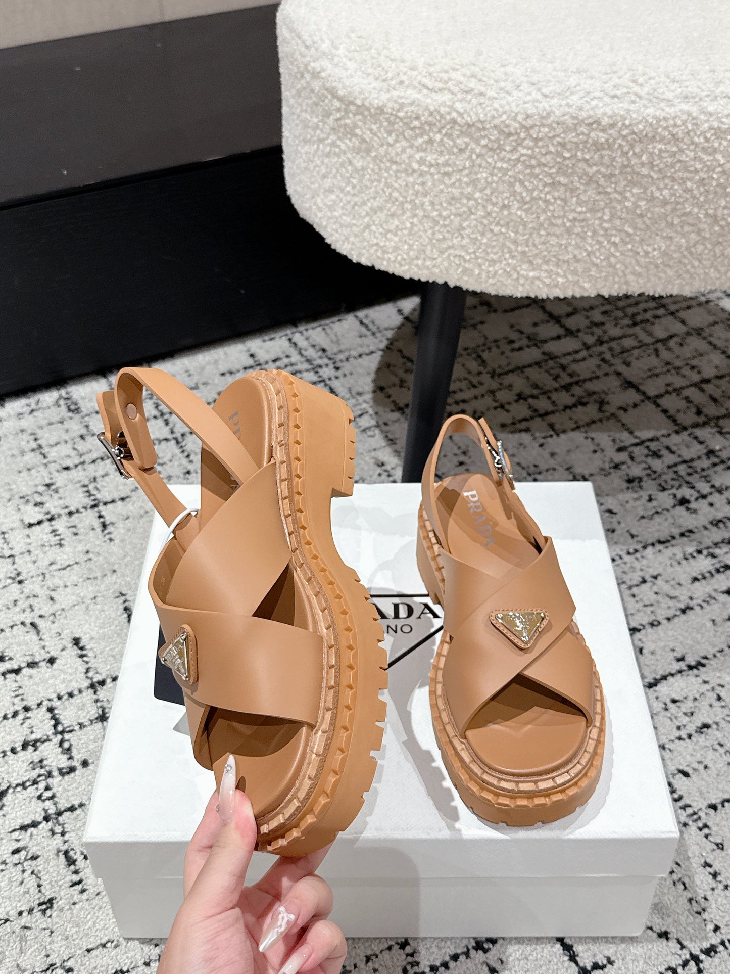 PRADA 25S CRISSCROSS SANDALS IN BURNT ORANGE CALFSKIN LOGO - 35