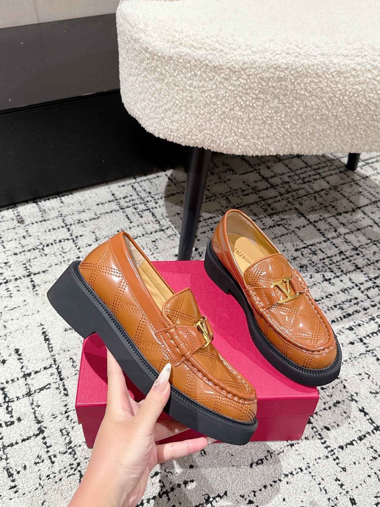 VLTN LOAFER 25S IN BROWN CALFSKIN WITH GOLD HARDWARE - 35