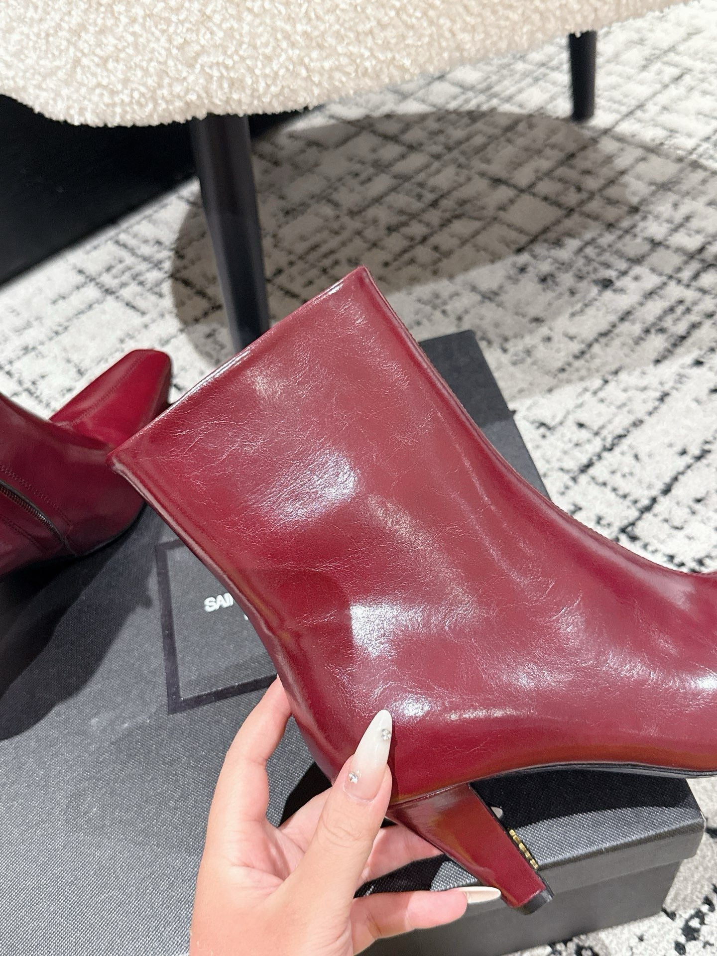 YSL 25S HEELED ANKLE BOOTS 70 MM IN WINE RED SHINY LAMBSKIN - 35