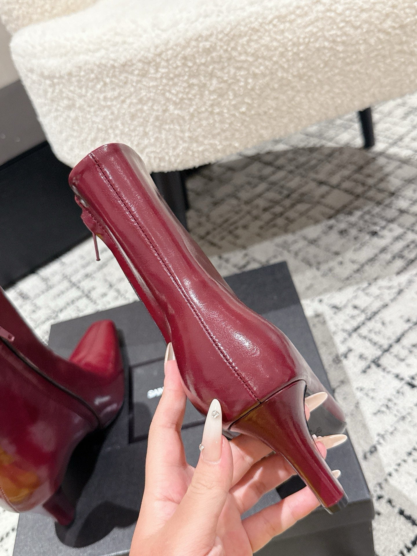 YSL 25S HEELED ANKLE BOOTS 70 MM IN WINE RED SHINY LAMBSKIN - 35