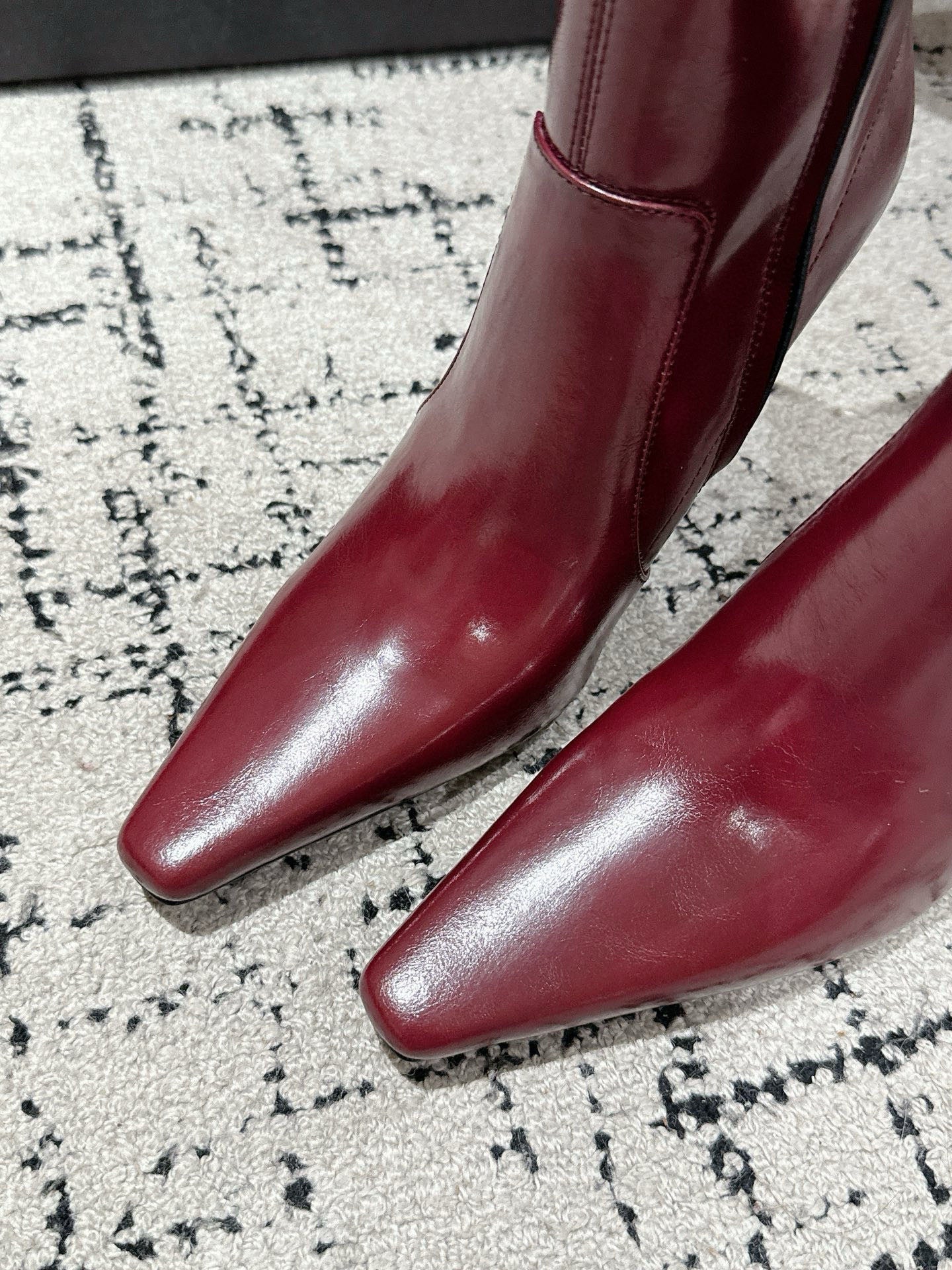 YSL 25S PLATFORM KNEE-HIGH BOOTS 70 MM IN WINE RED LAMBSKIN - 35