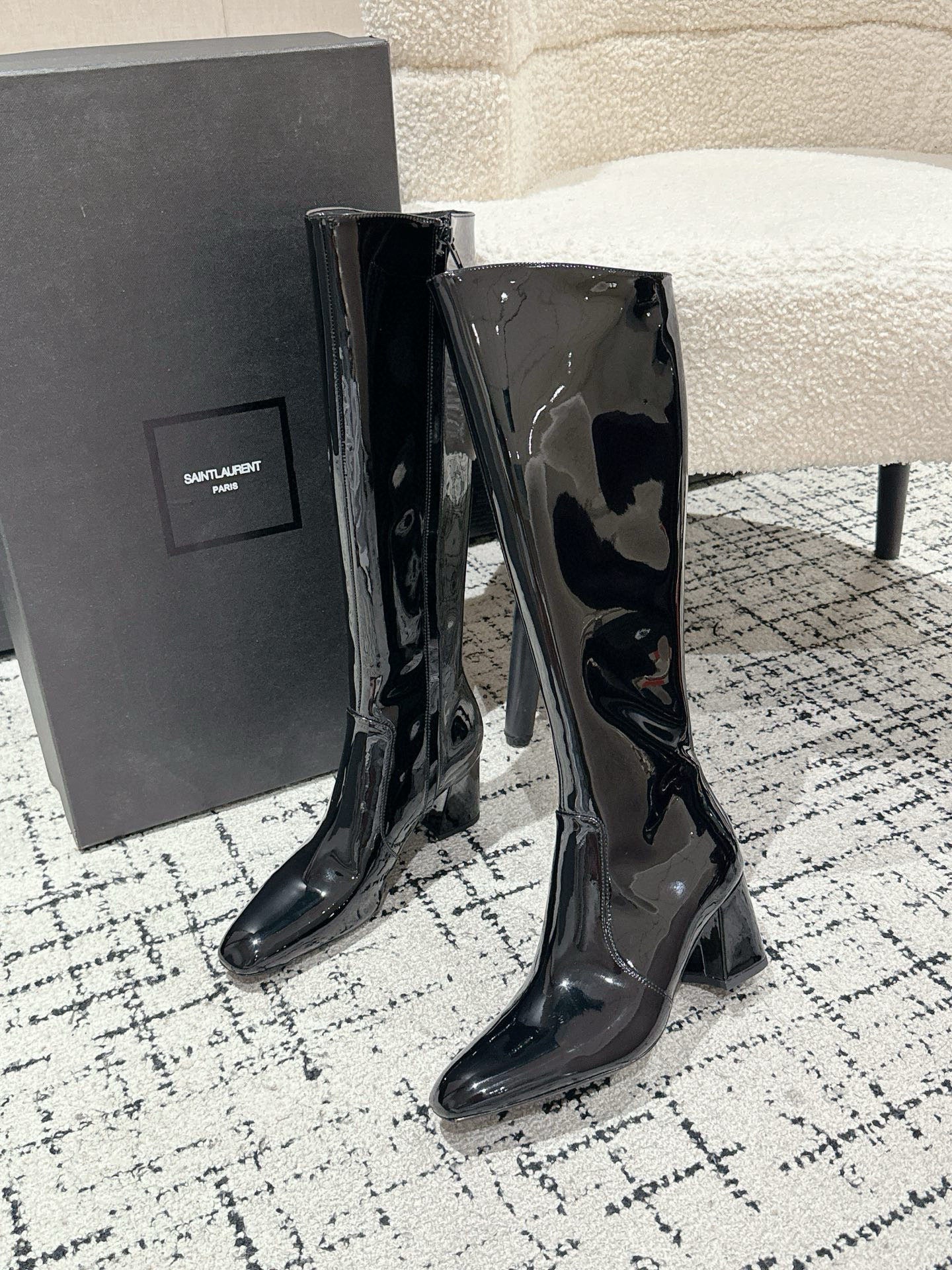 YSL 25S PLATFORM KNEE-HIGH BOOTS 70 MM IN BLACK GLOSSY LAMBSKIN - 35