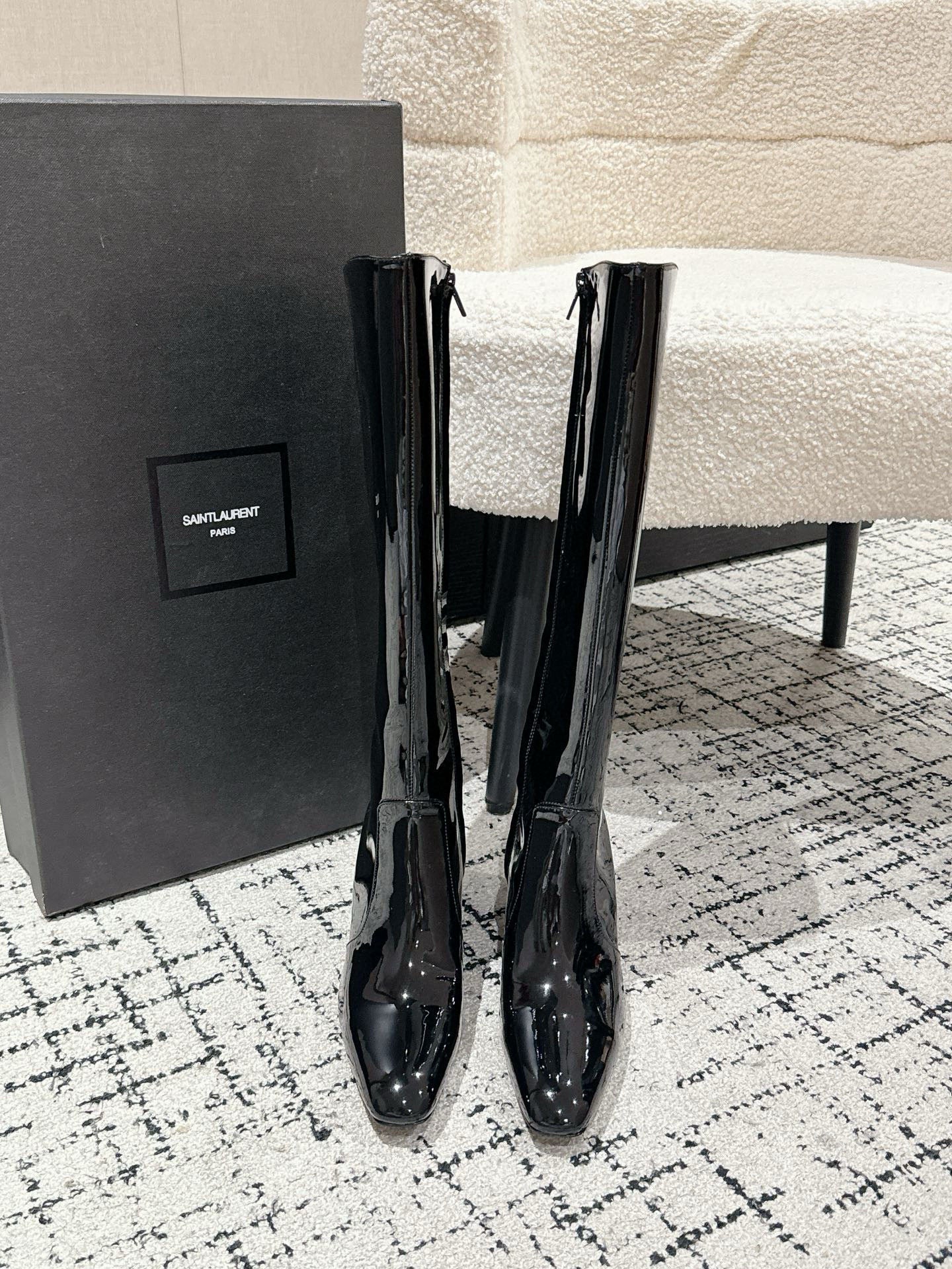 YSL 25S PLATFORM KNEE-HIGH BOOTS 70 MM IN BLACK GLOSSY LAMBSKIN - 35