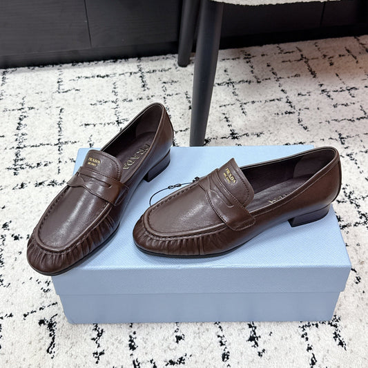ЛОФЕРИ PRADA 26S 25 ММ З ТЕМНО-КОРИЧНЕВОЇ ТЕЛЯЧОЇ ШКІРИ