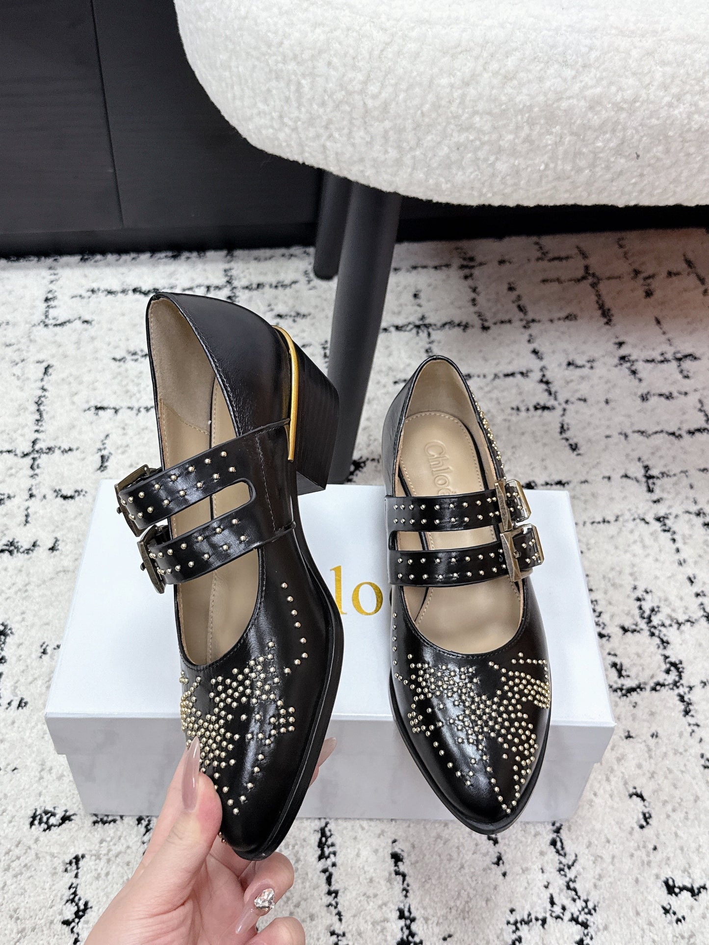 CHLOÉ 26S METAL STUD SHOES IN BLACK CALFSKIN