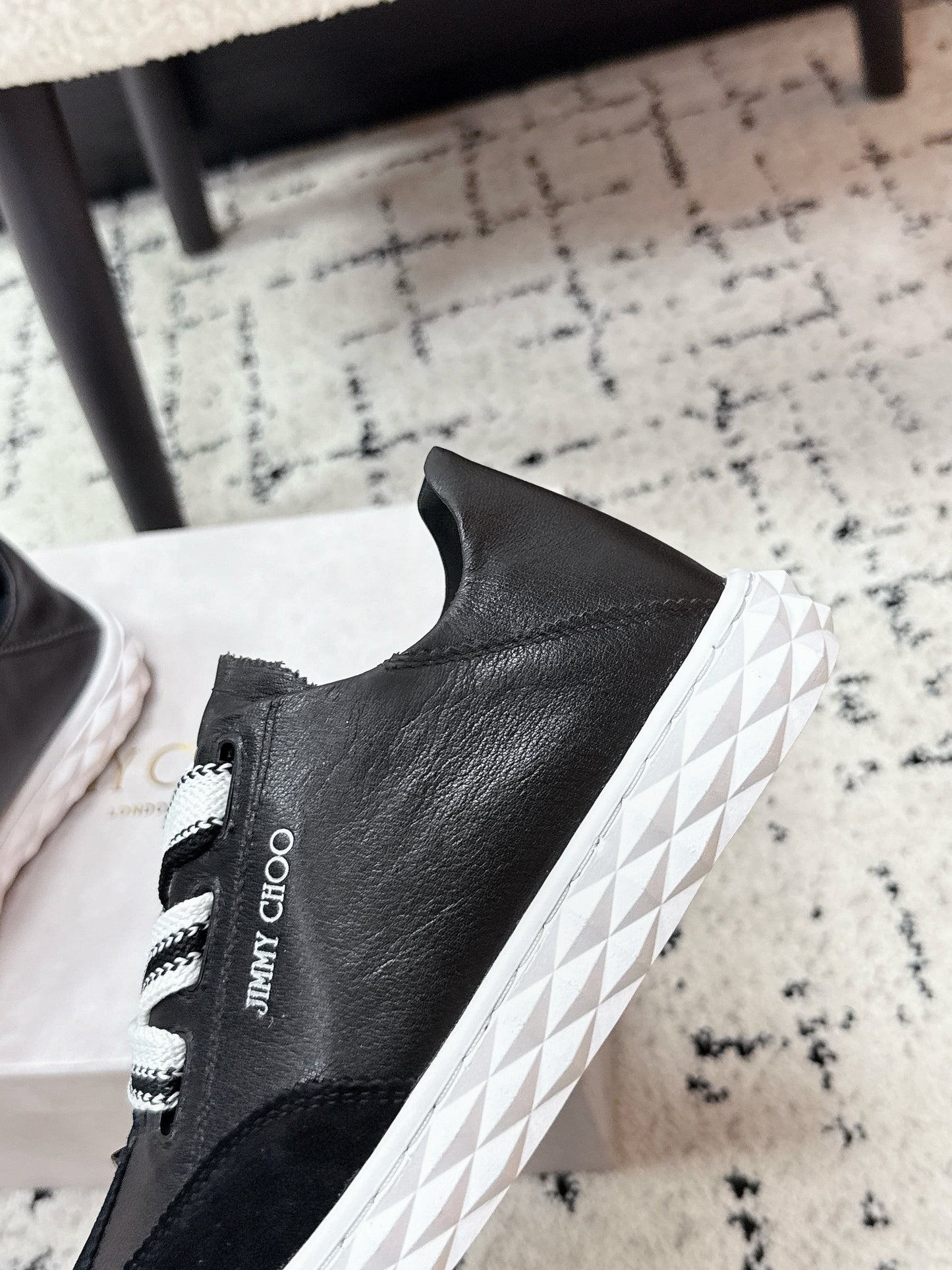 КРОСІВКИ JIMMY CHOO 26S З ЧОРНОЇ ТЕЛЯЧОЇ ШКІРИ ТА ЗАМШІ