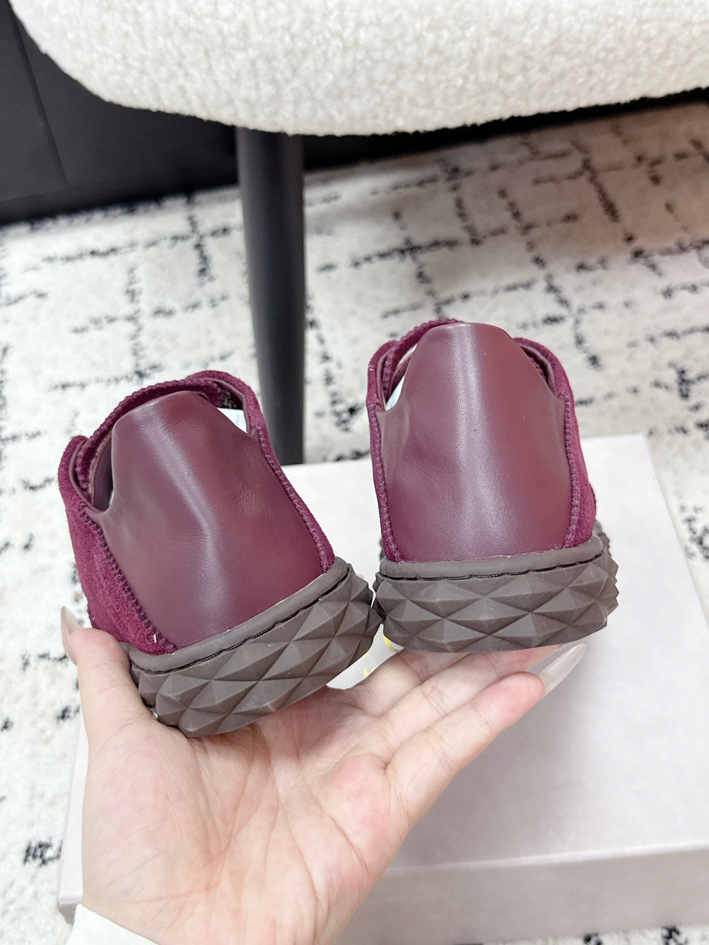 КРОСІВКИ JIMMY CHOO 26S З ТЕМНО-ЧЕРВОНОЇ ЗАМШІ