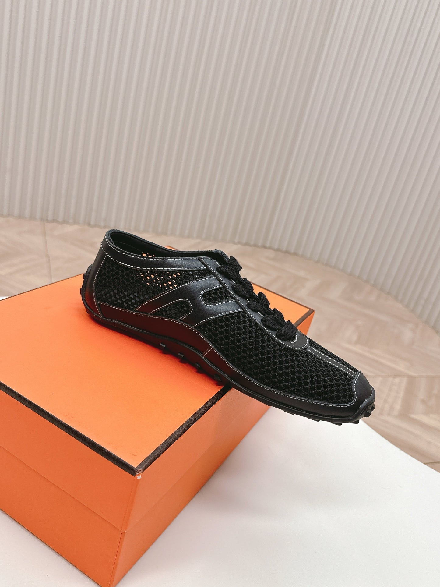 KIGA SNEAKER IN BLACK CROCHET KNIT AND CALFSKIN - 35