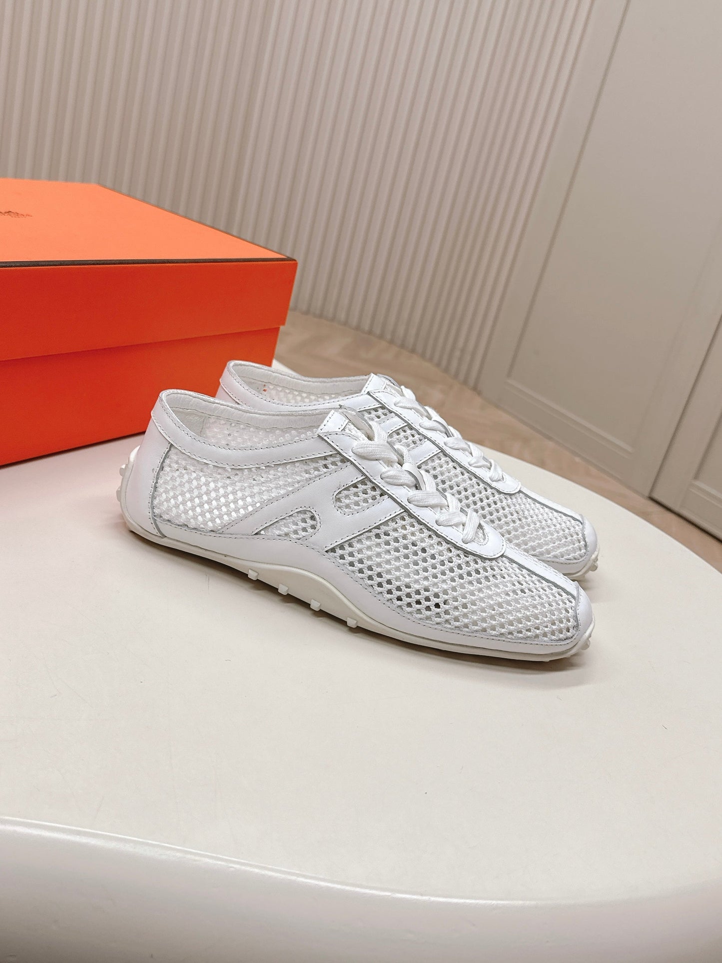 KIGA SNEAKER IN WHITE CROCHET KNIT AND CALFSKIN - 35