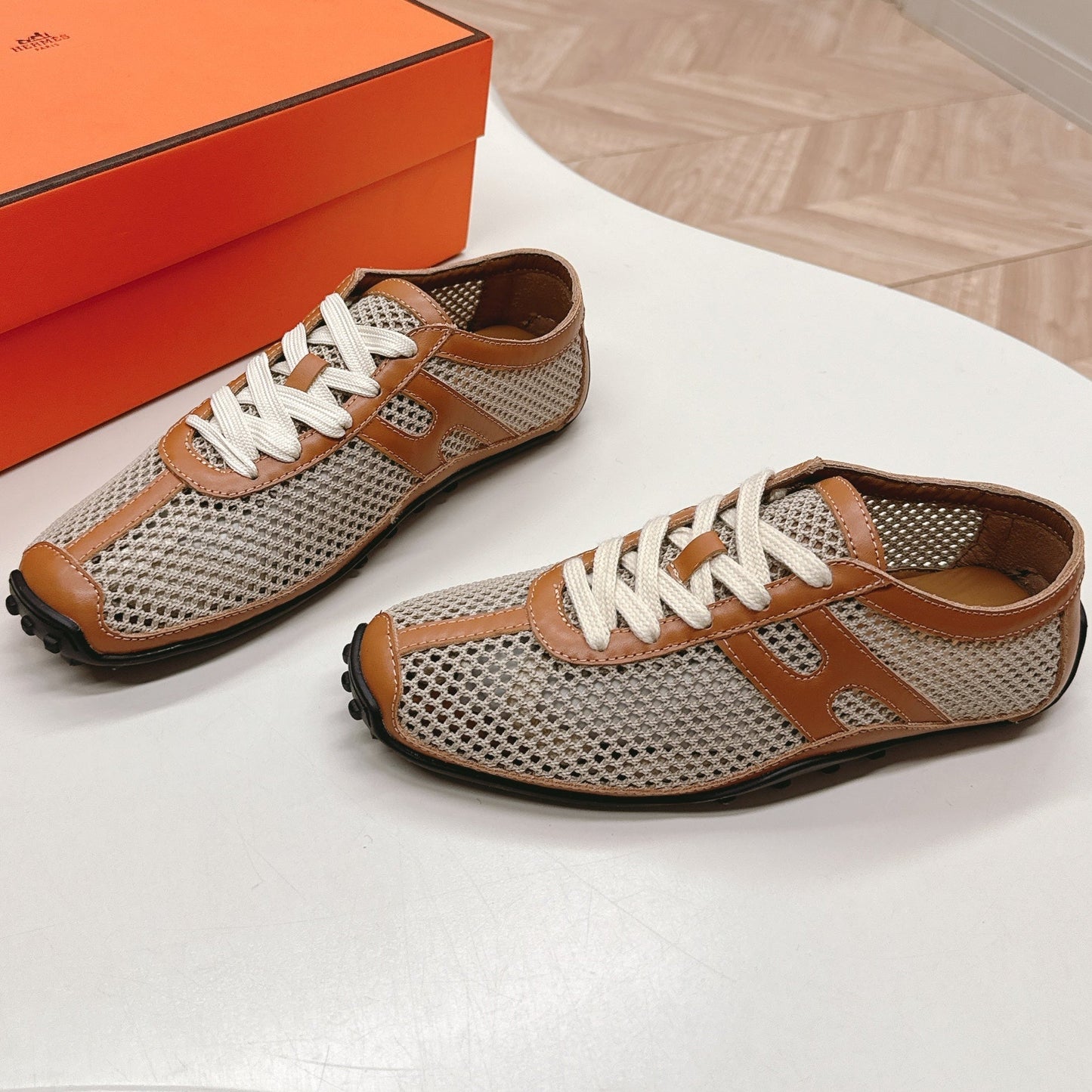 KIGA SNEAKER IN WHITE CROCHET KNIT AND BRONZE BROWN CALFSKIN - 35
