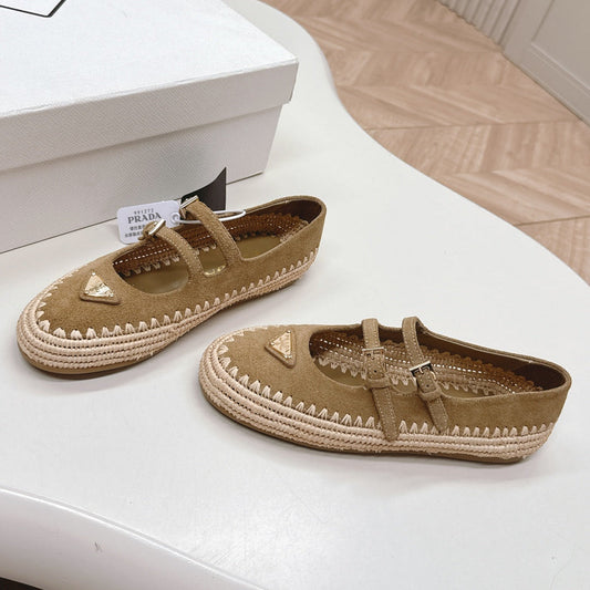 ТУФЛІ-ЕСПАДРИЛЬЇ PRADA 26S MARY JANE З КОРИЧНЕВОЇ ЗАМШІ З ЛОГОТИПОМ