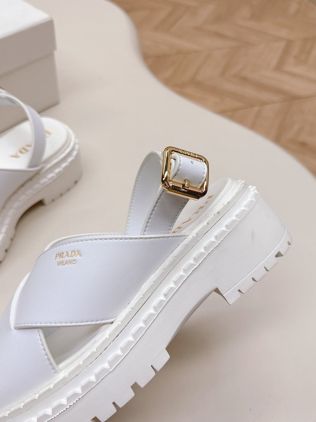 PRADA 25S CRISSCROSS SANDALS IN WHITE CALFSKIN - 35