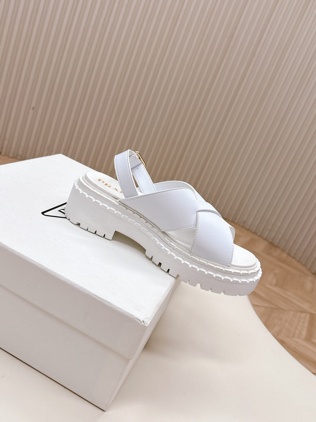 PRADA 25S CRISSCROSS SANDALS IN WHITE CALFSKIN - 35