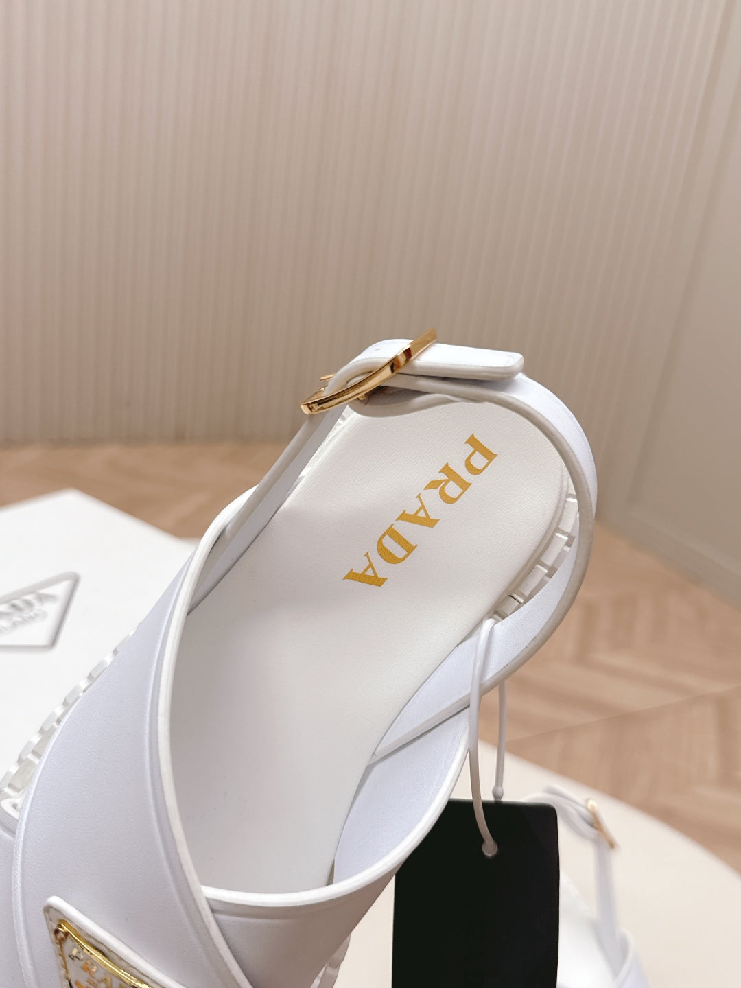 PRADA 25S SANDALS IN WHITE CALFSKIN LOGO GOLD HARDWARE - 35