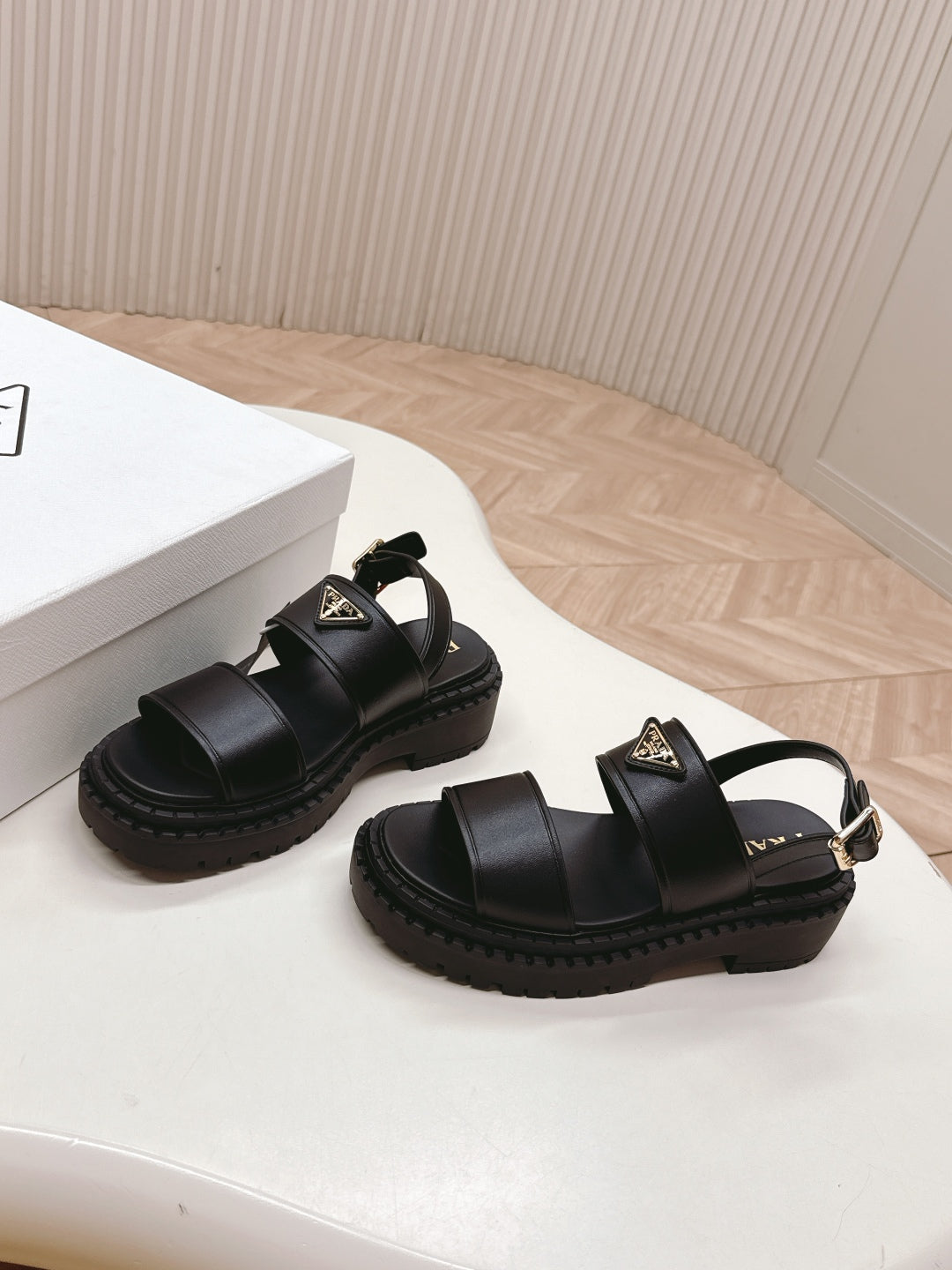 PRADA 25S SANDALS IN BLACK CALFSKIN LOGO - 35