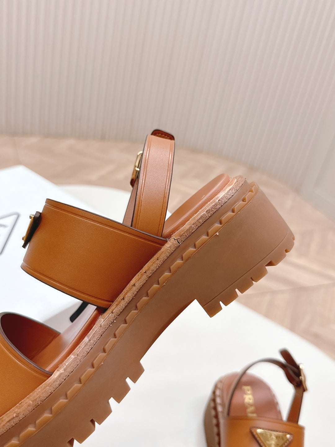 PRADA 25S SANDALS IN LIGHT TAN CALFSKIN LOGO - 35