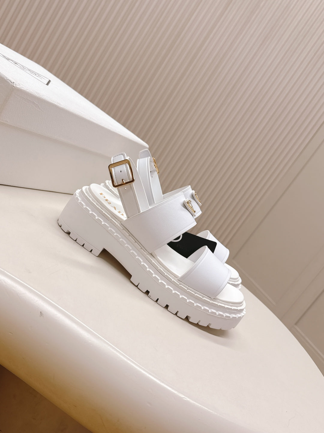 PRADA 25S SANDALS IN WHITE CALFSKIN LOGO - 35