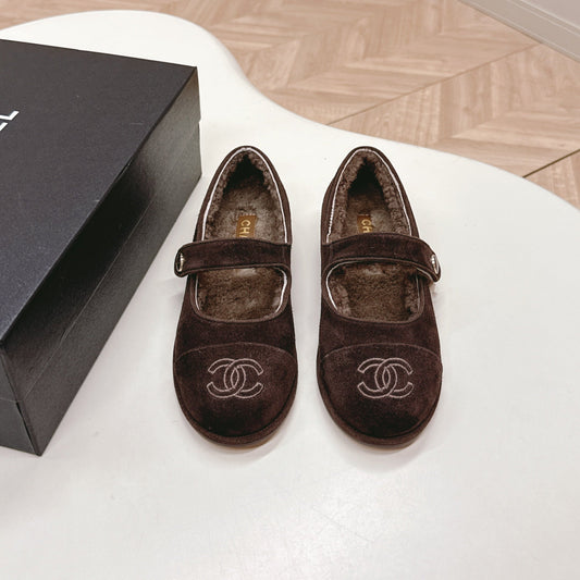 CHANEL FLAT MARY JANE SHOES 25S IN DARK BROWN VELVET - 35