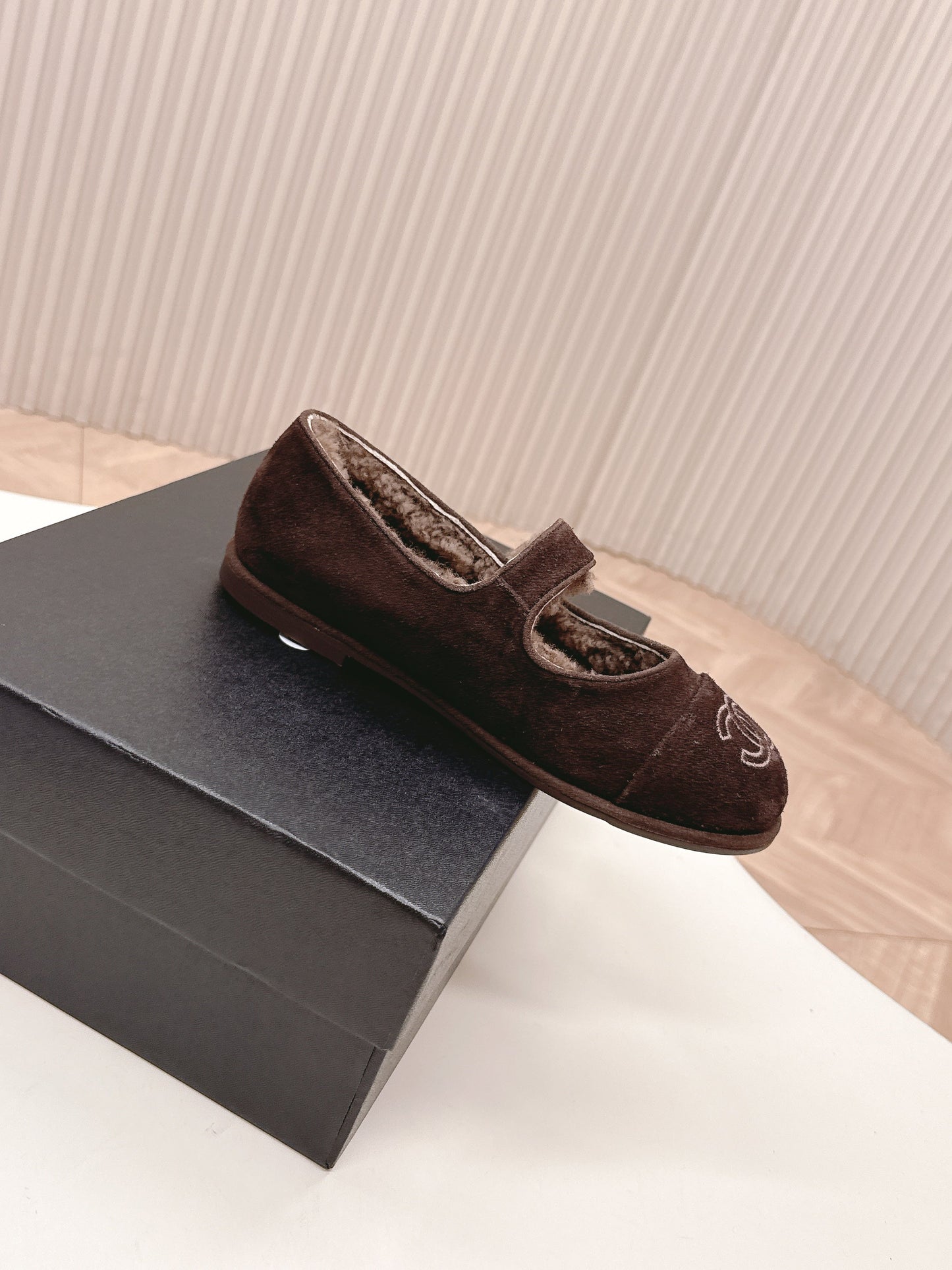 CHANEL FLAT MARY JANE SHOES 25S IN DARK BROWN VELVET - 35