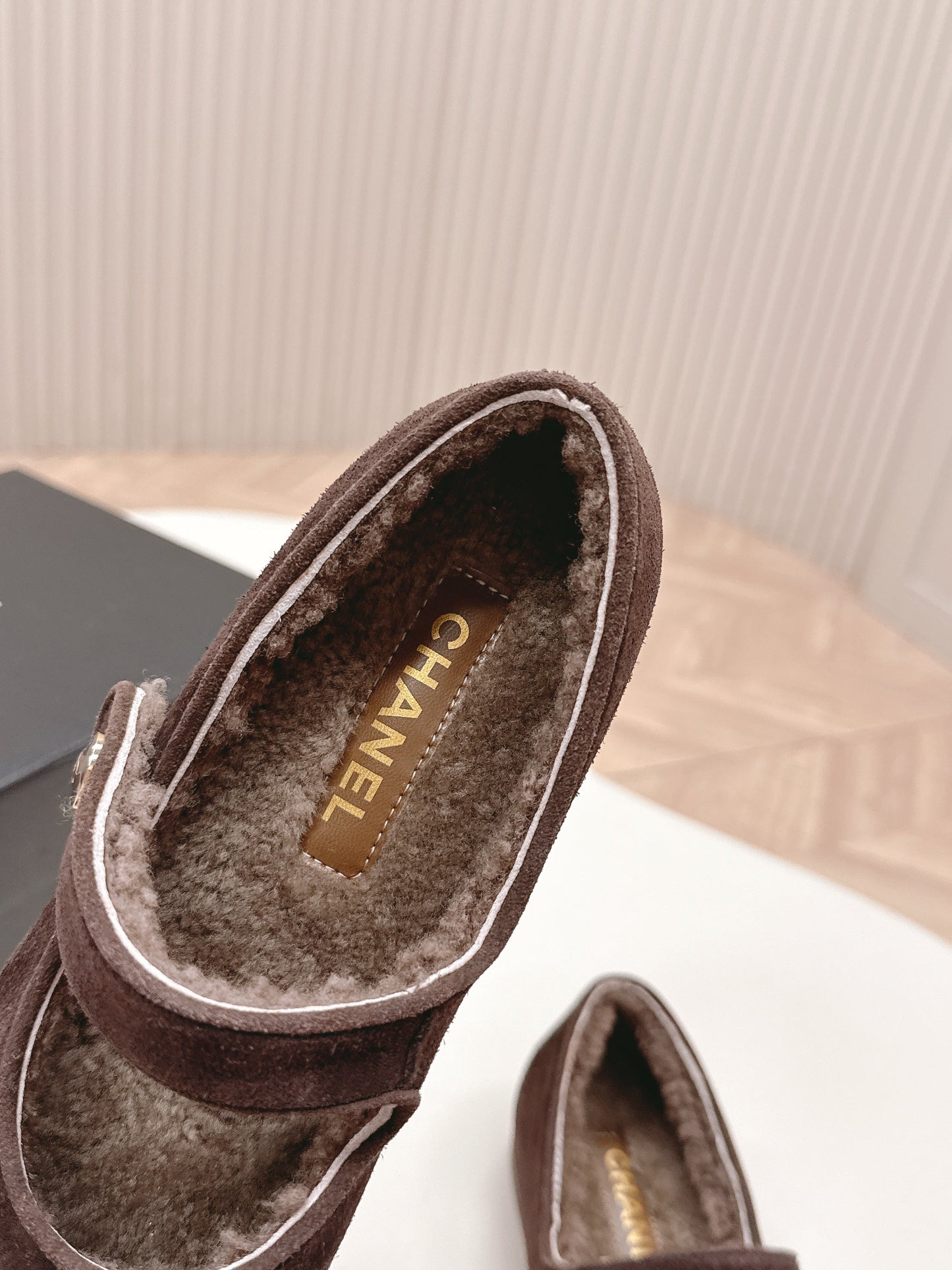 CHANEL FLAT MARY JANE SHOES 25S IN DARK BROWN VELVET - 35